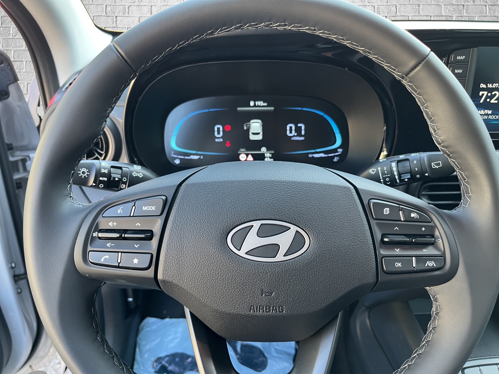 HYUNDAI i10 1.0 Origo-image-9
