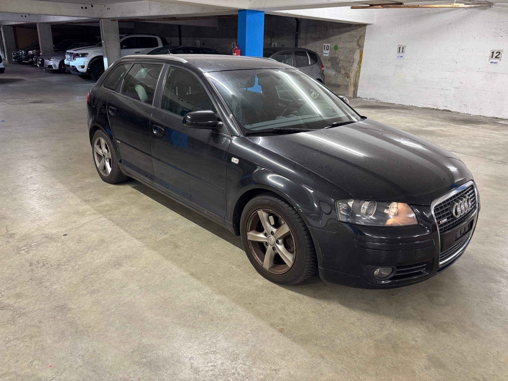 AUDI A3 Sportback 2.0 Turbo FSI Ambition S-tronic-image-3
