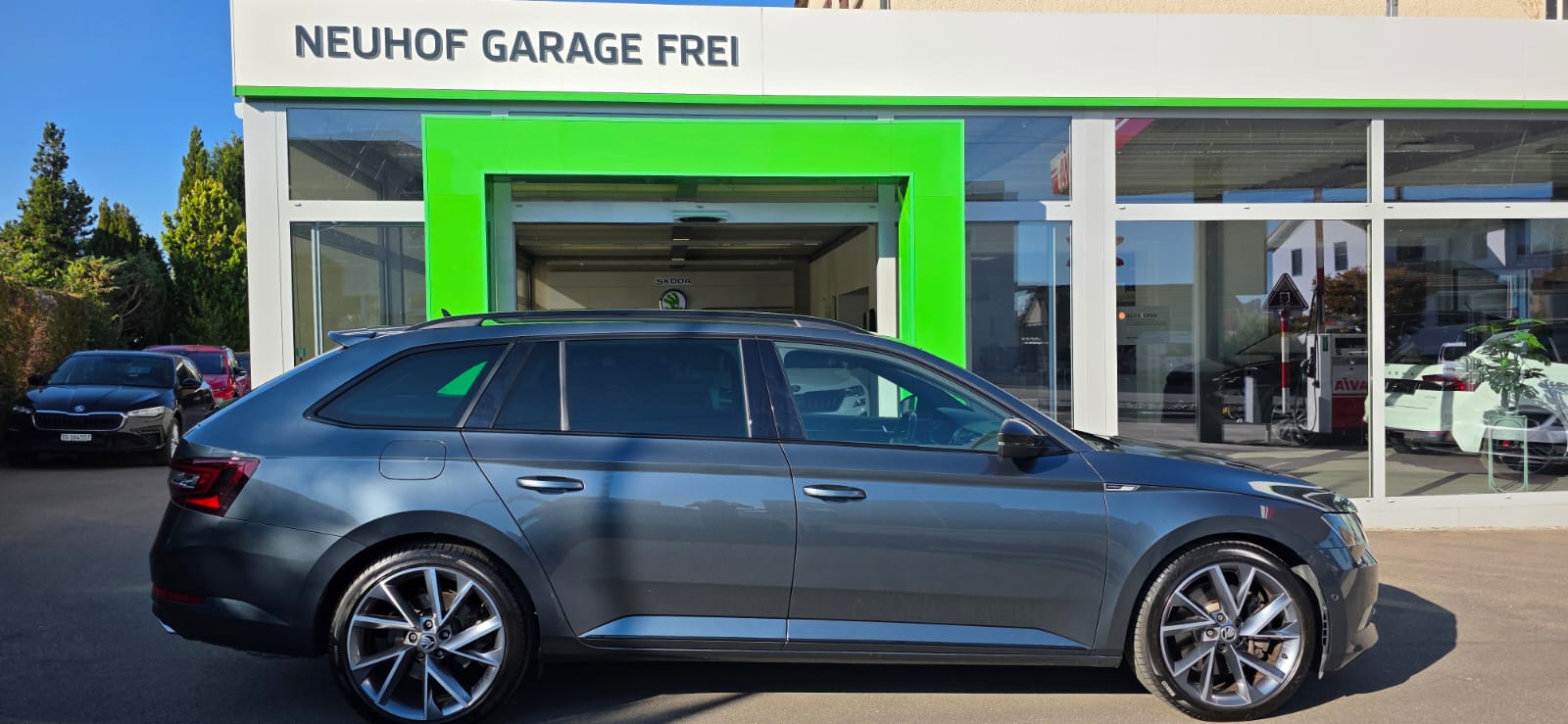 SKODA Superb 2.0 TSI SportLine+ 4x4 DSG-showroom-element-1