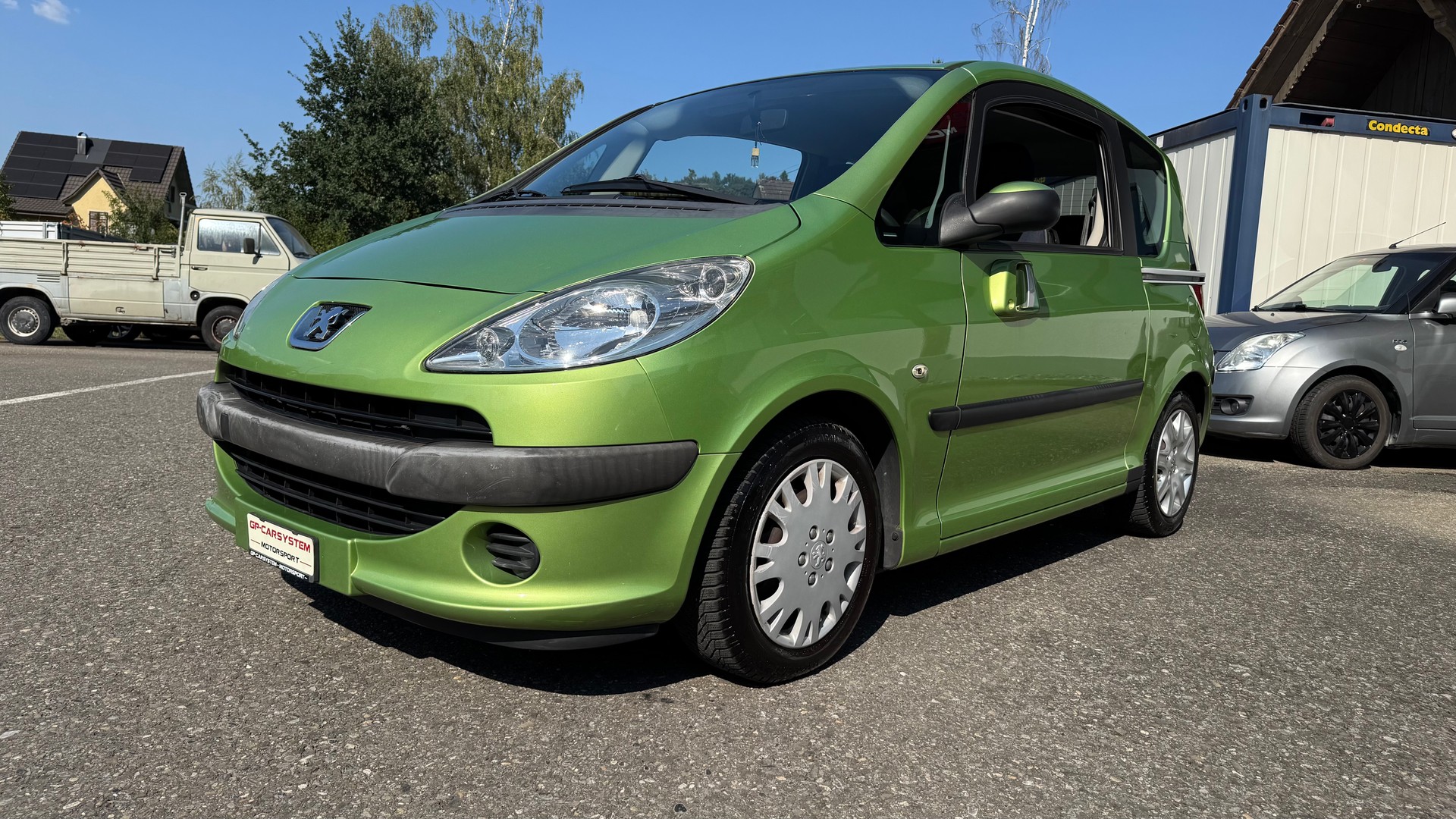 PEUGEOT 1007 1.4 Urban-image-2