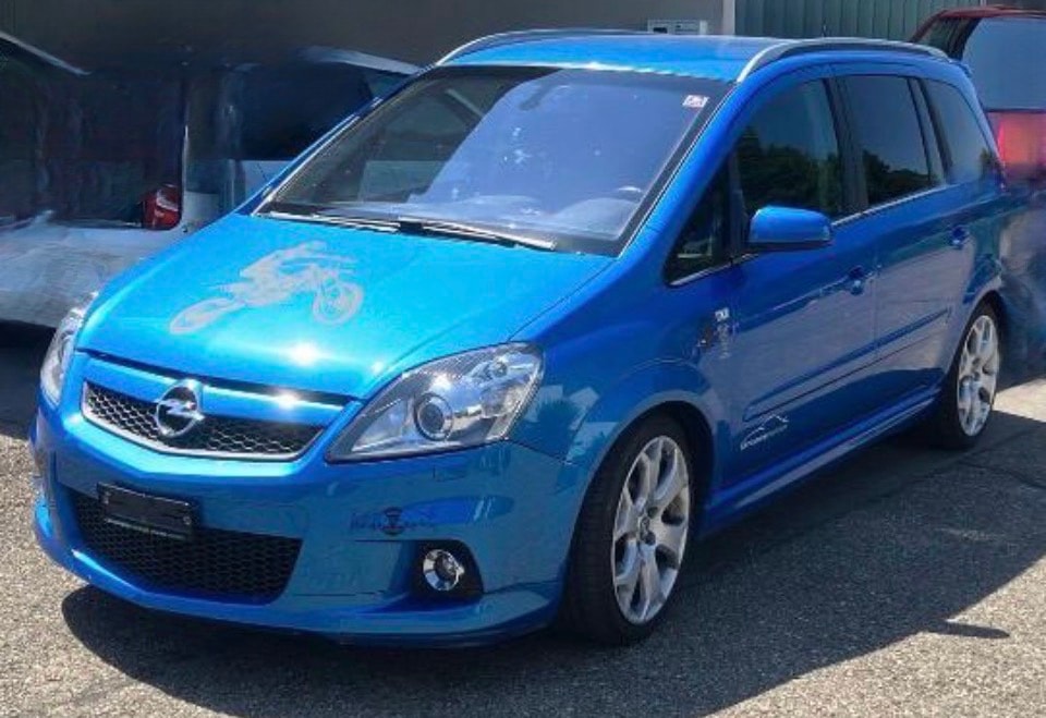 OPEL Zafira 2.0i 16V Turbo OPC-showroom-element-1