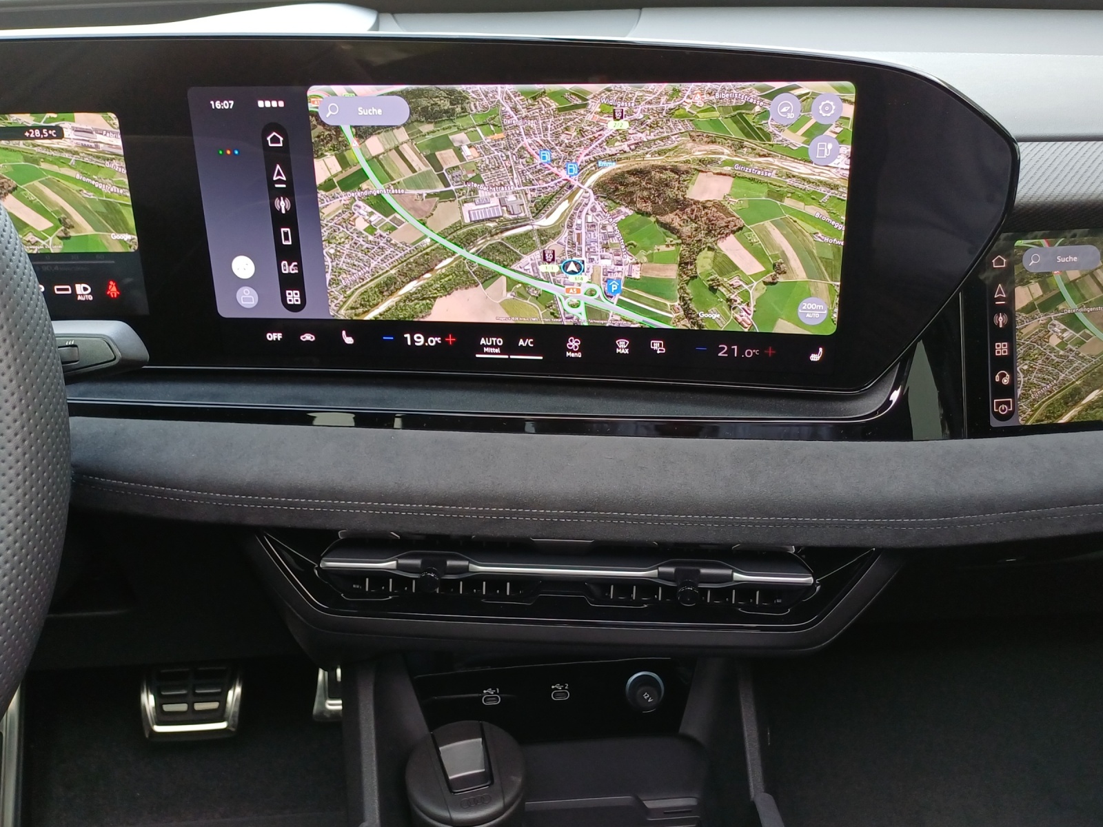 AUDI Q6 Sportback e-tron quattro-image-10