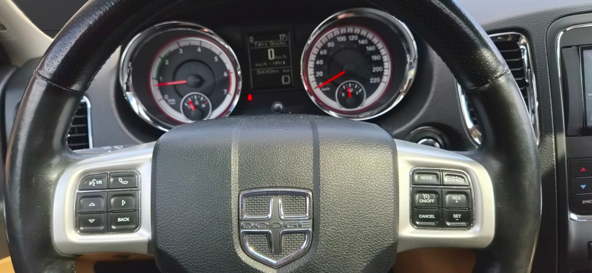 DODGE Durango 5.7 V8 Hemi MDS Citadel 7-Plätzer-image-14
