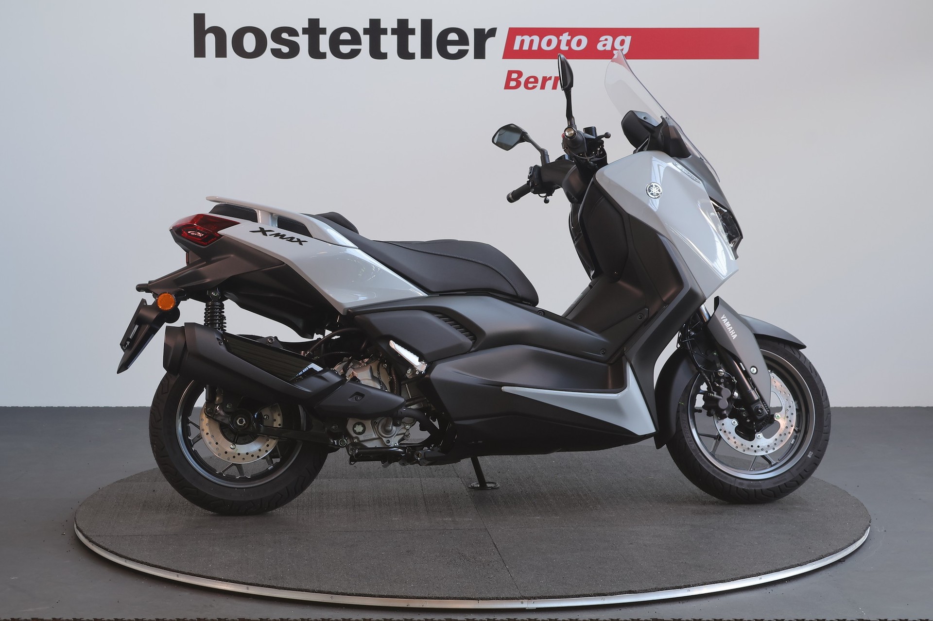 YAMAHA XMAX 300 Tech MAX+-image-1