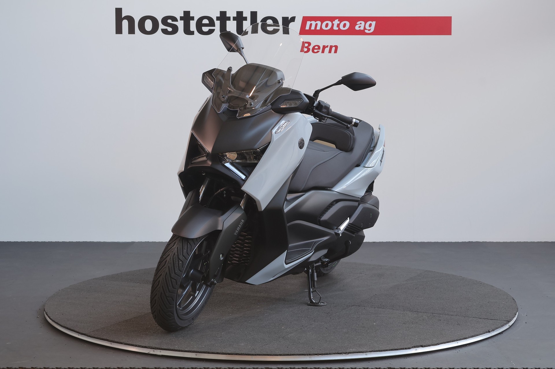 YAMAHA XMAX 300 Tech MAX+-image-5