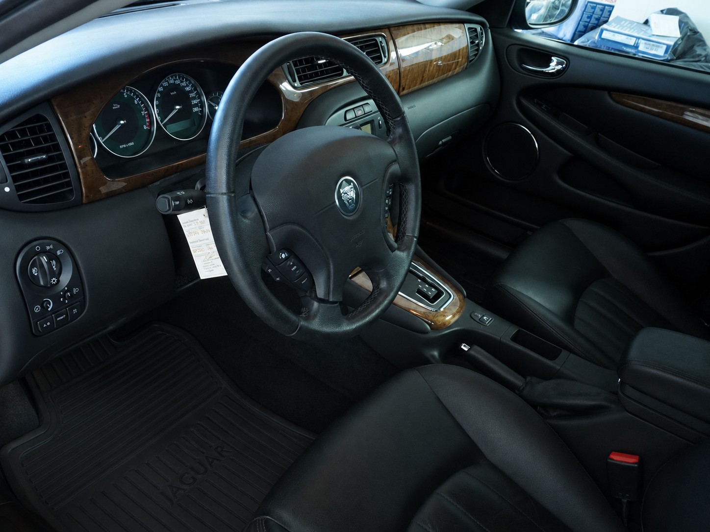 JAGUAR X-Type 3.0 V6 Traction4 Executive-showroom-element-2