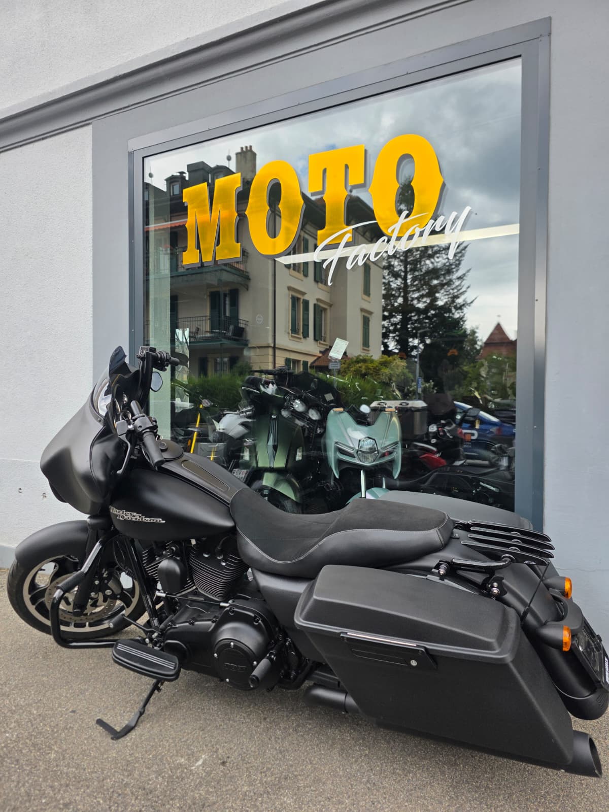HARLEY-DAVIDSON FLHX Street Glide ABS-image-10