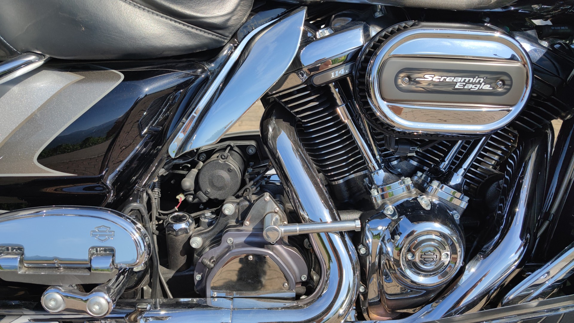 HARLEY-DAVIDSON FLHTKSE Electra Glide Ultra Limited 114 CVO-image-2