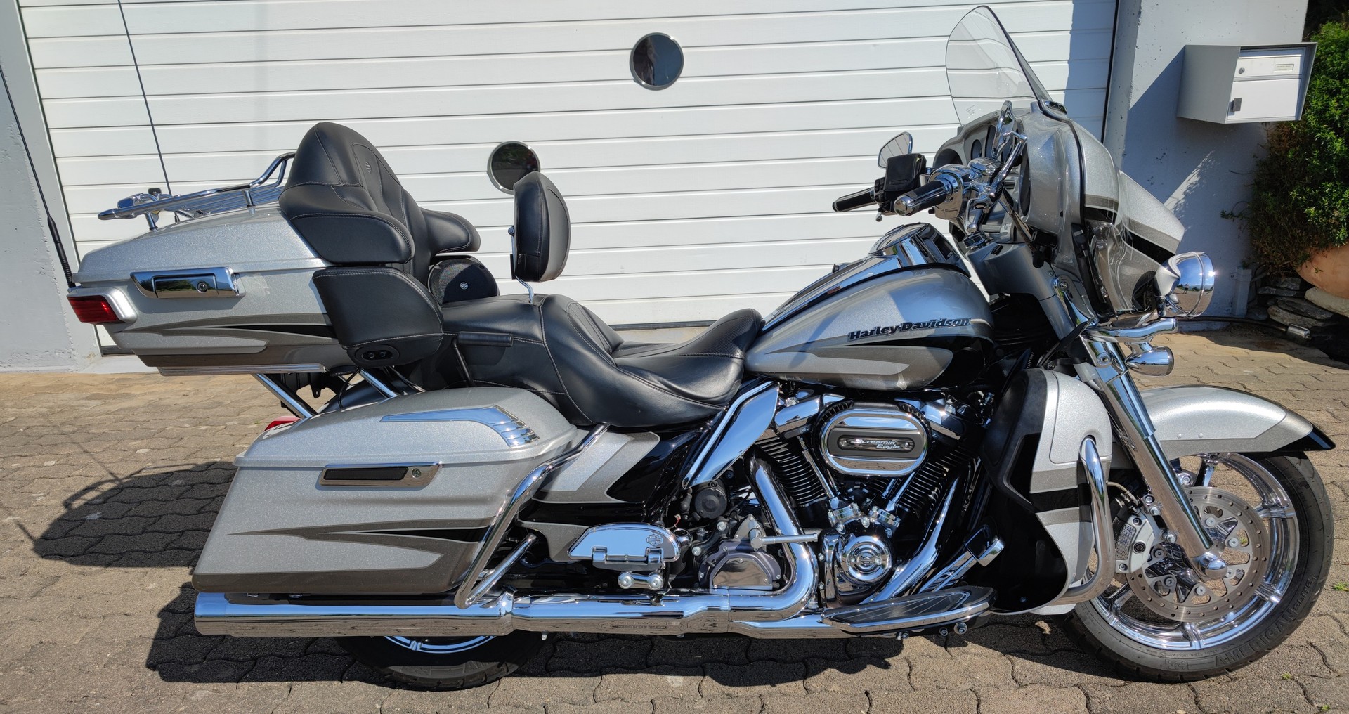 HARLEY-DAVIDSON FLHTKSE Electra Glide Ultra Limited 114 CVO-image-1