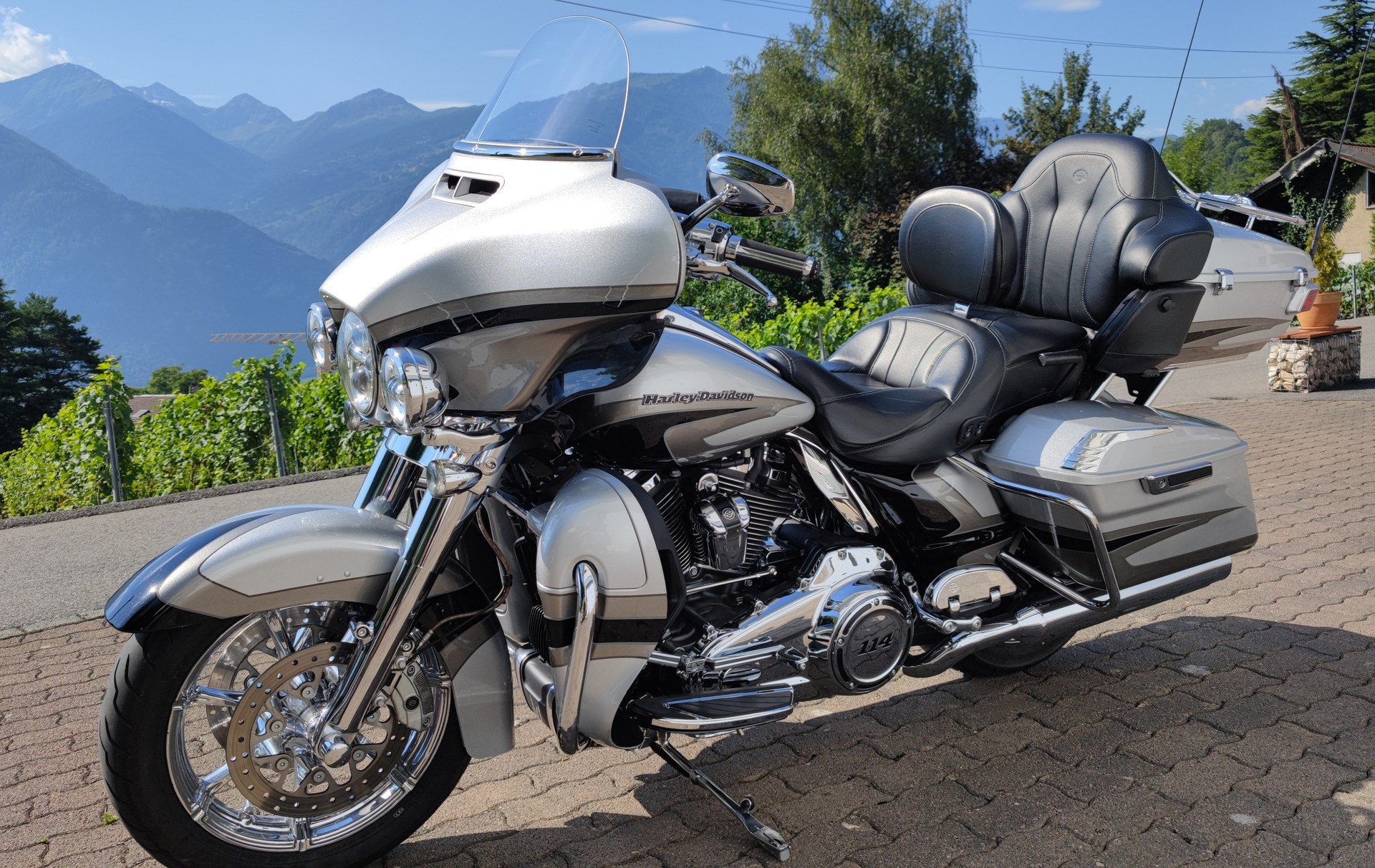 HARLEY-DAVIDSON FLHTKSE Electra Glide Ultra Limited 114 CVO-image-0