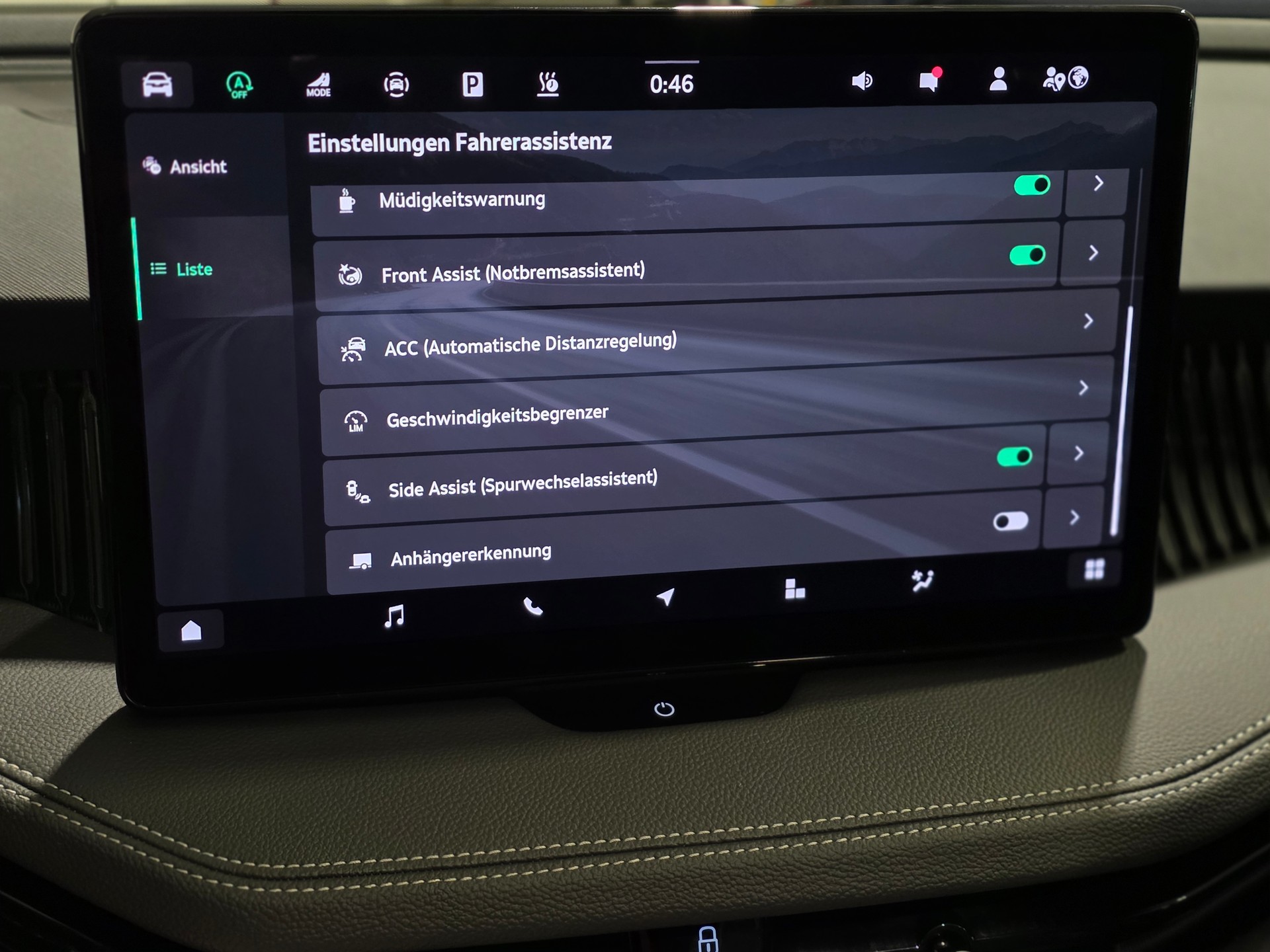 SKODA Superb Combi 2.0 TSI Sportline 4x4 DSG-image-13