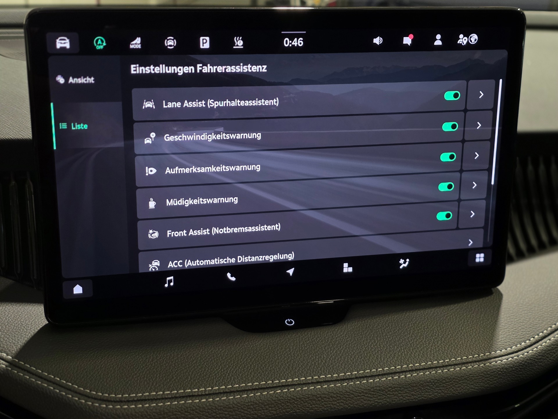 SKODA Superb Combi 2.0 TSI Sportline 4x4 DSG-image-12