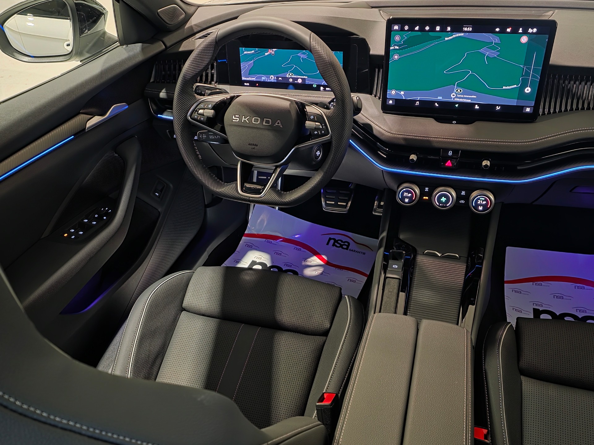 SKODA Superb Combi 2.0 TSI Sportline 4x4 DSG-image-6