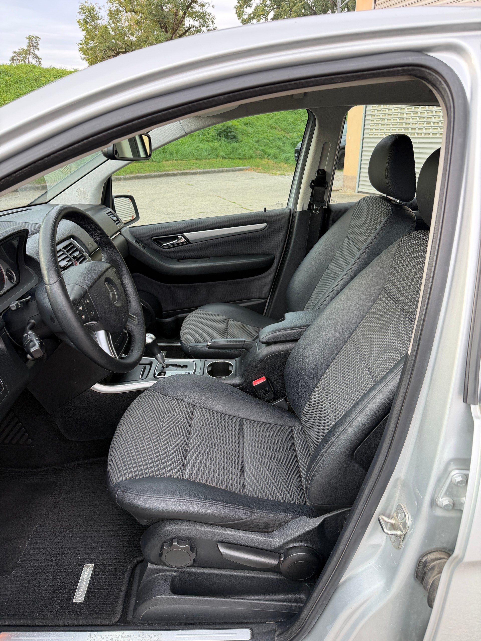 MERCEDES-BENZ B 180 (170) Autotronic-image-6