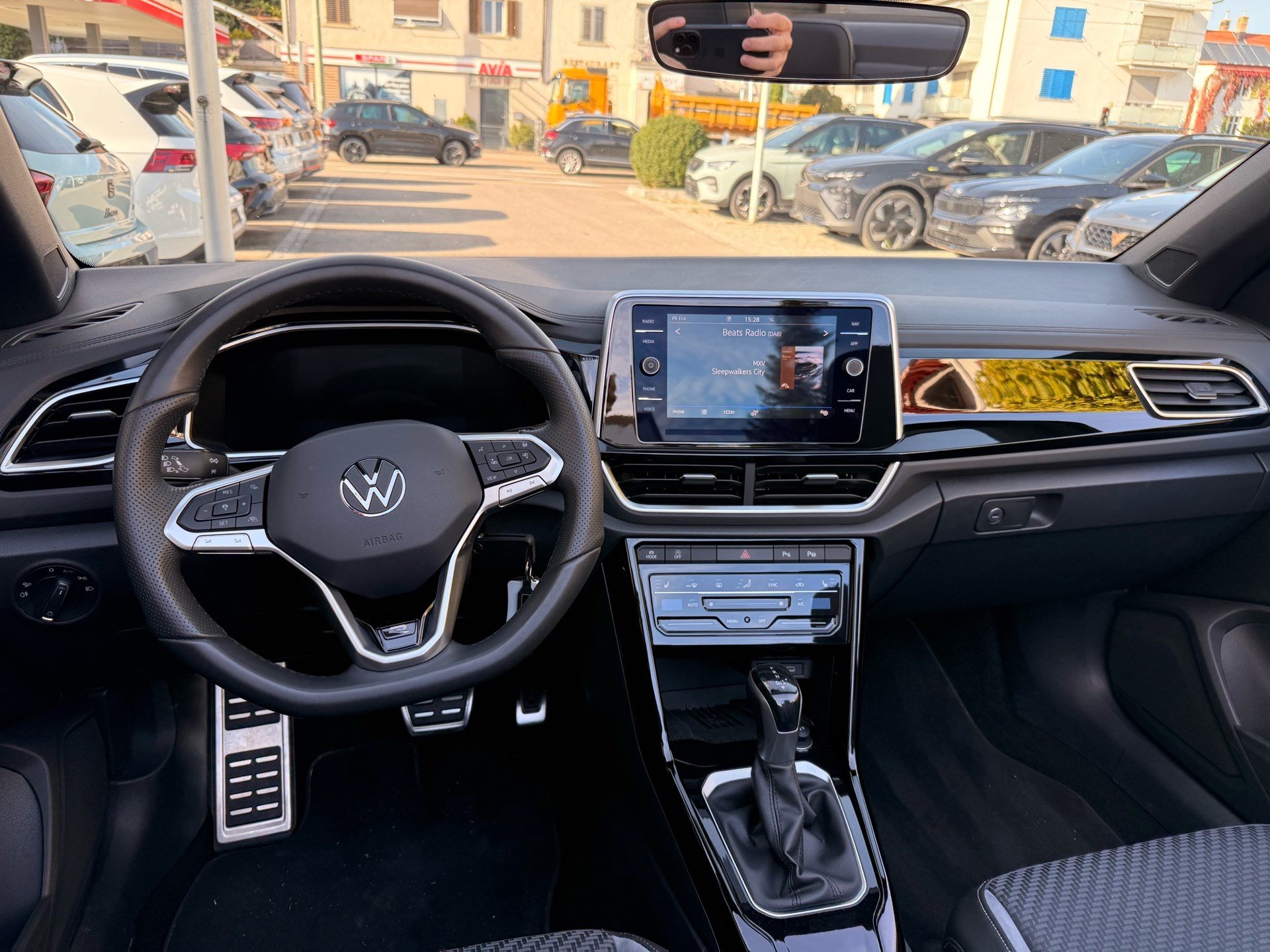 VW T-Roc 1.5 TSI DSG R-LINE *** TOP AUSSTATTUNG ***-image-7