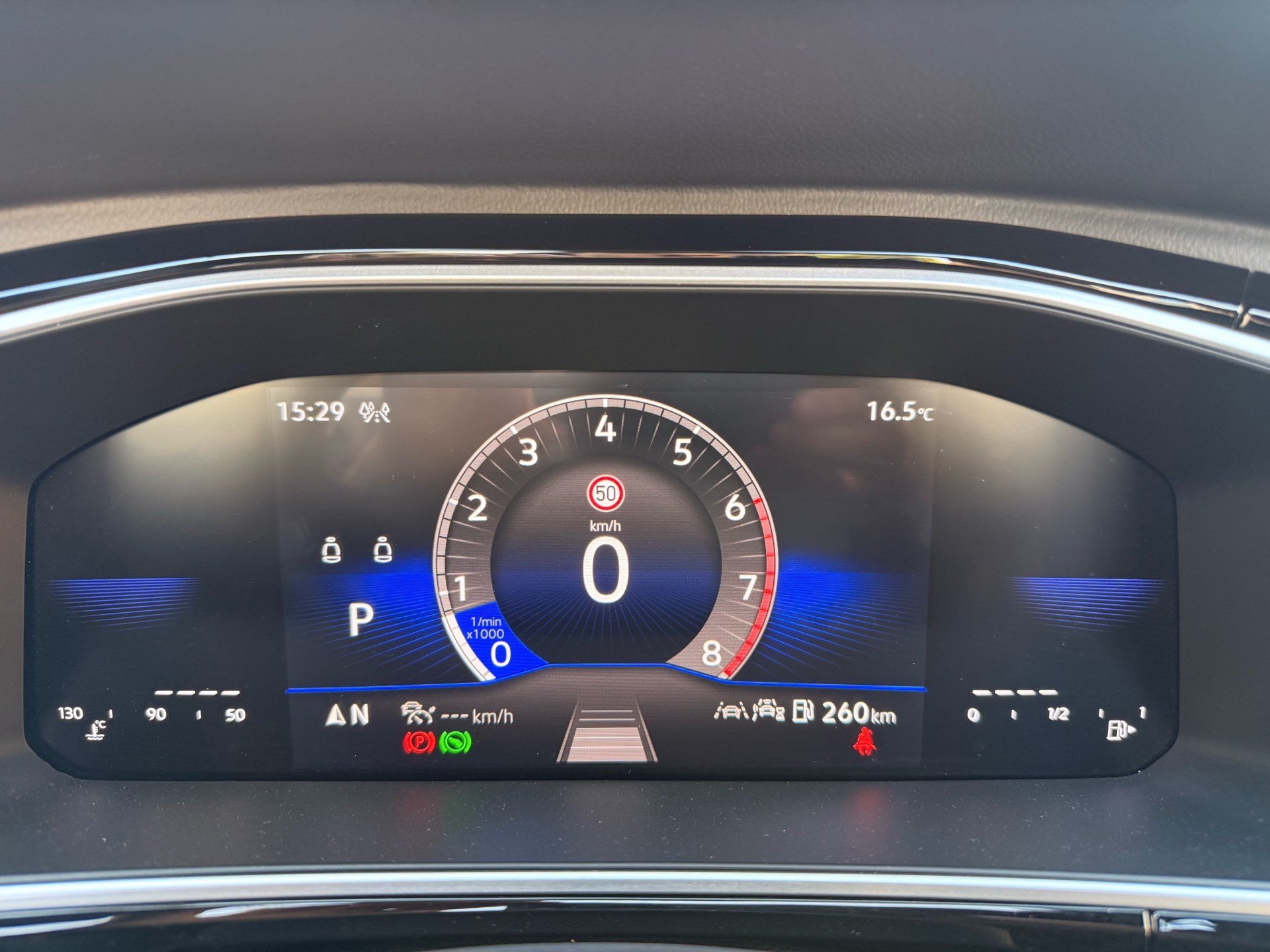 VW T-Roc 1.5 TSI DSG R-LINE *** TOP AUSSTATTUNG ***-image-8