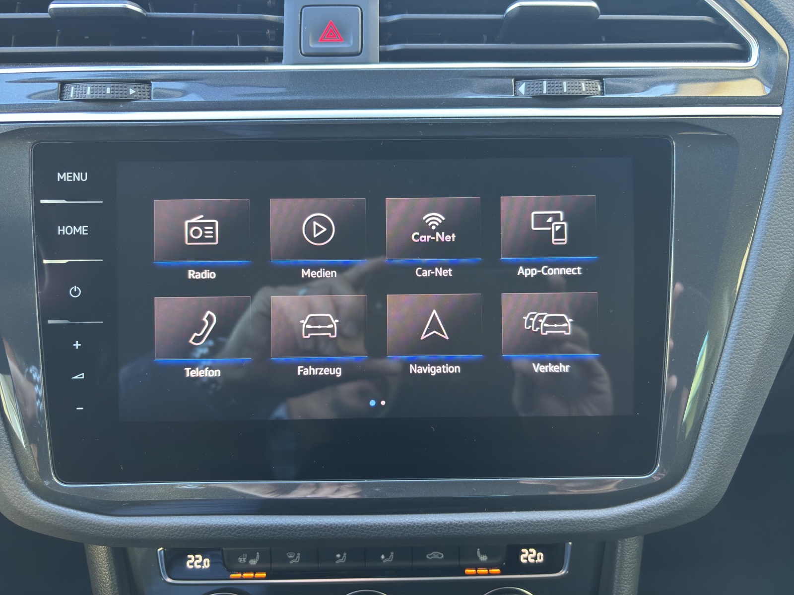 VW Tiguan 2.0TSI Highline 4Motion DSG mit AHK (2500kg), Assistenzpaket Plus & Winterreifen-image-17
