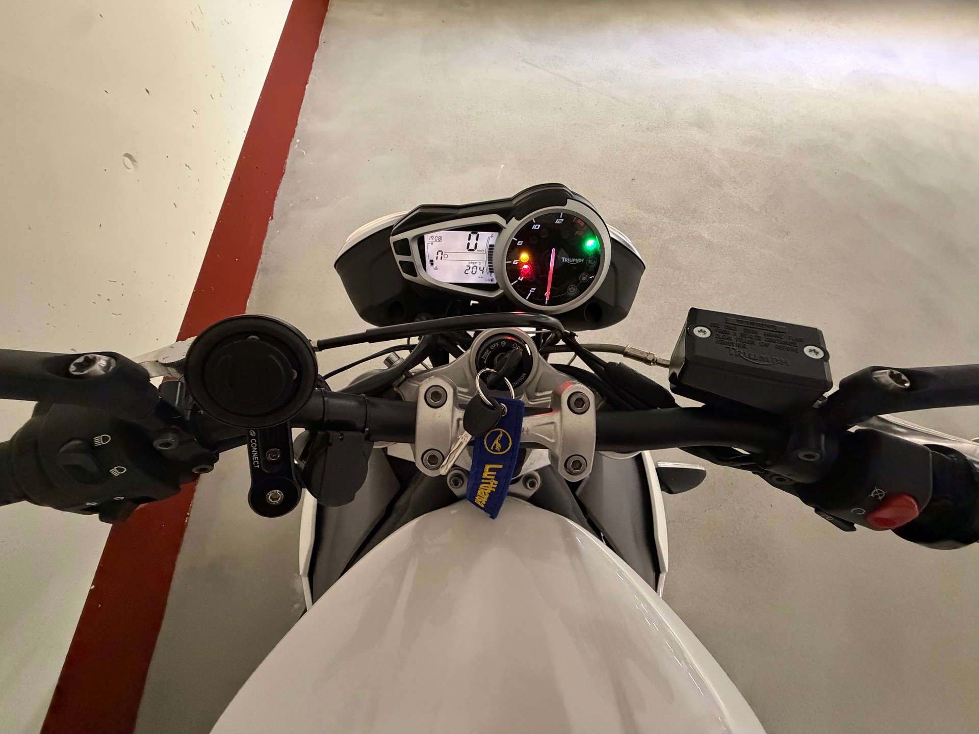 TRIUMPH Street Triple 675 ABS-image-4