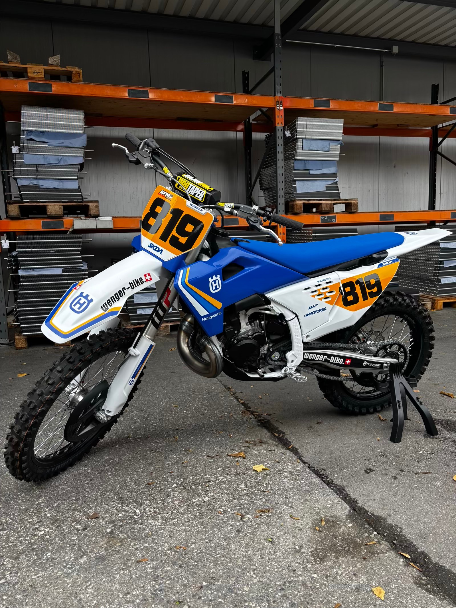 HUSQVARNA TC300 Heritage-image-2