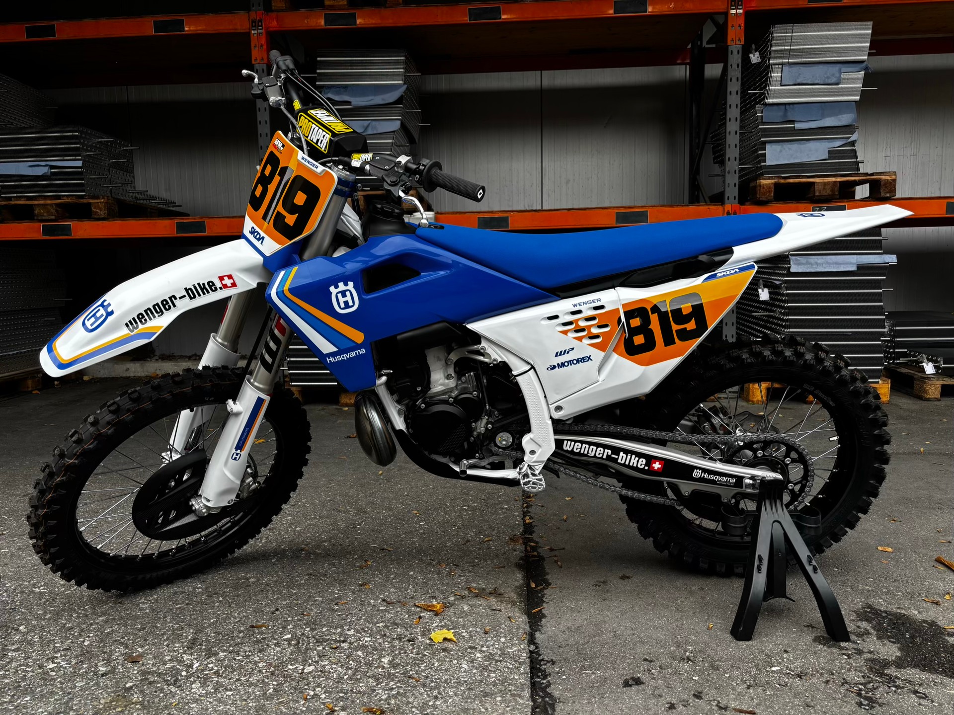 HUSQVARNA TC300 Heritage-image-0
