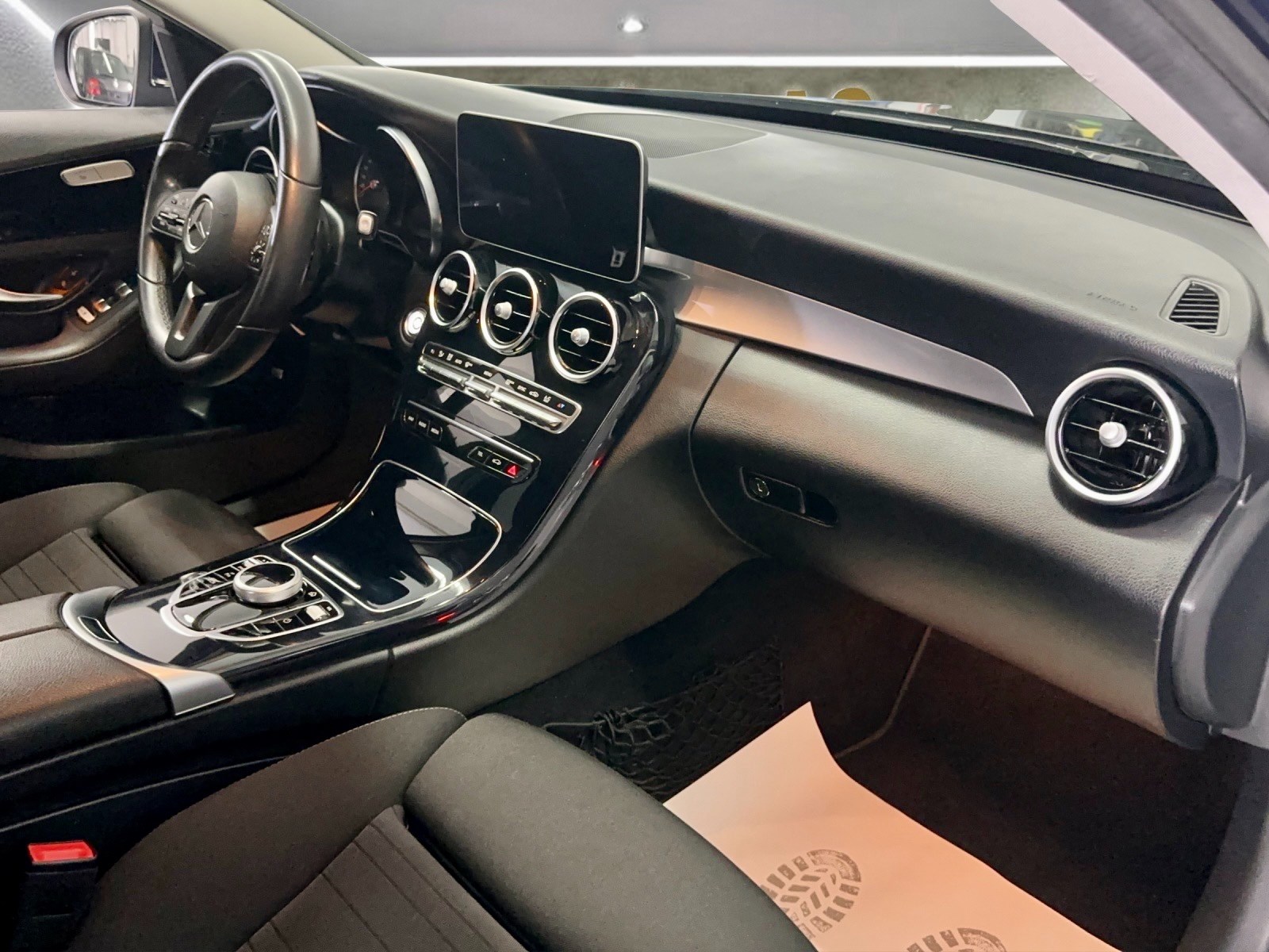 MERCEDES-BENZ C 220 d Swiss Star 4M 9G-Tronic-image-12