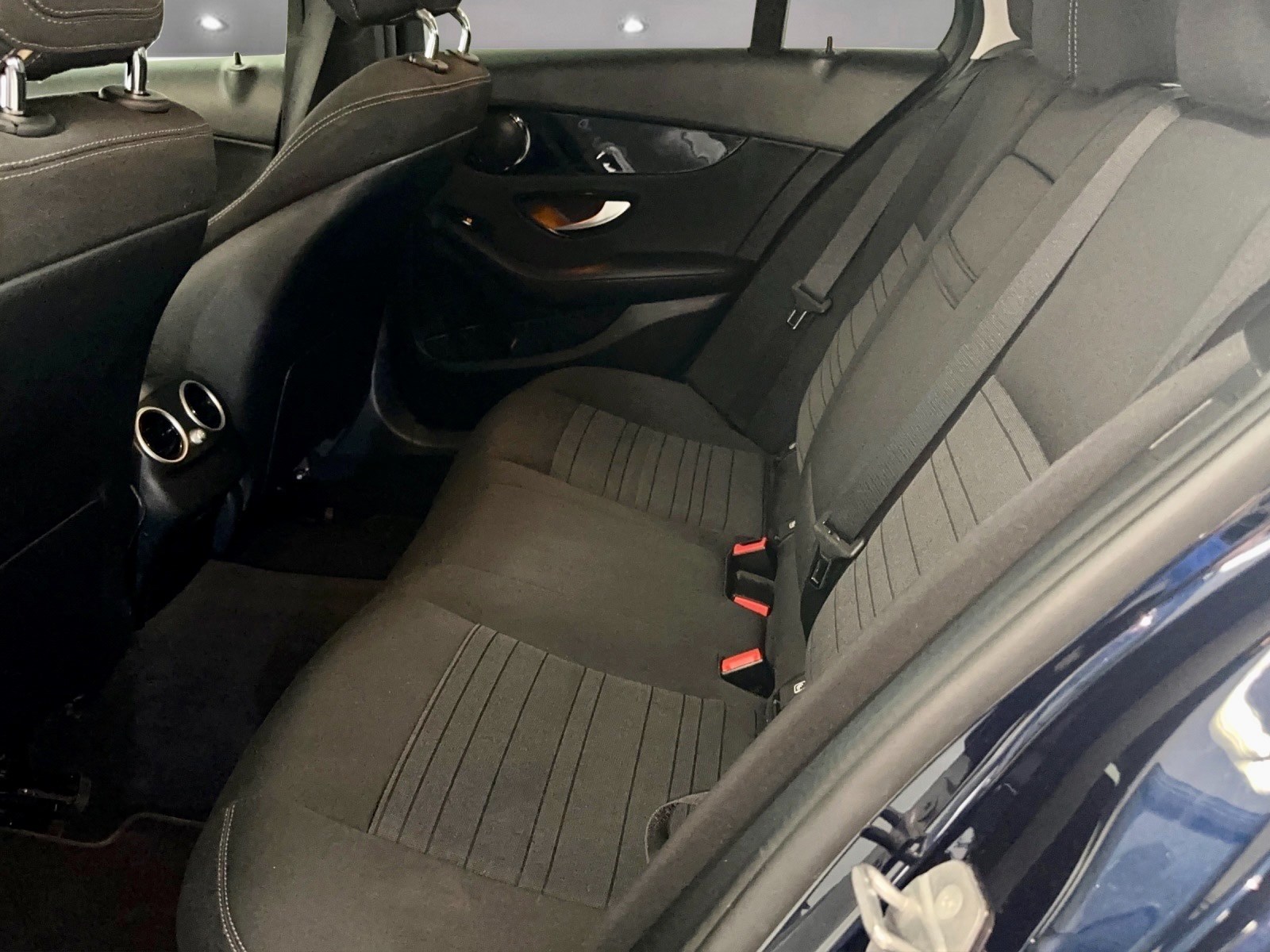 MERCEDES-BENZ C 220 d Swiss Star 4M 9G-Tronic-image-9
