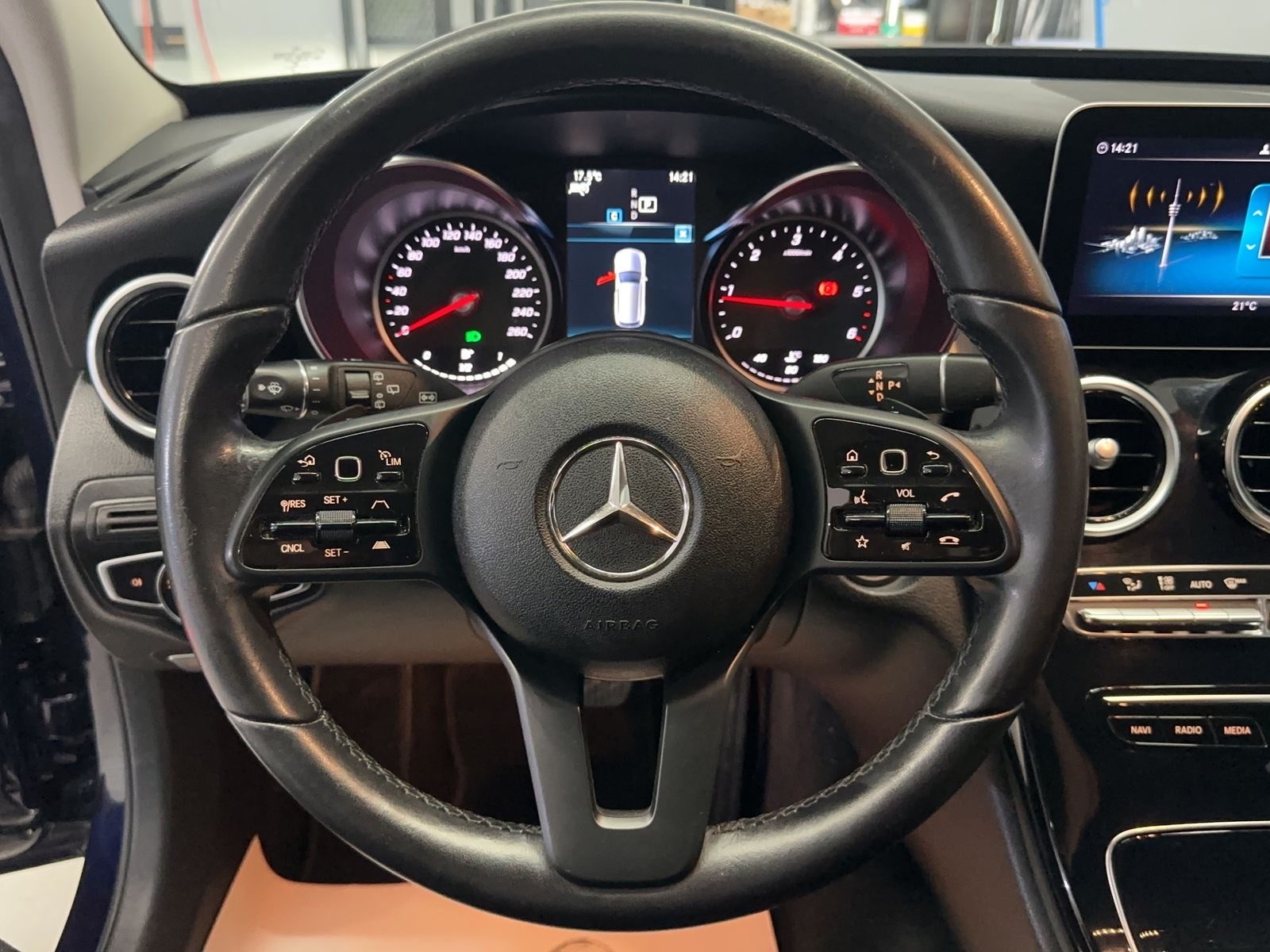 MERCEDES-BENZ C 220 d Swiss Star 4M 9G-Tronic-image-11
