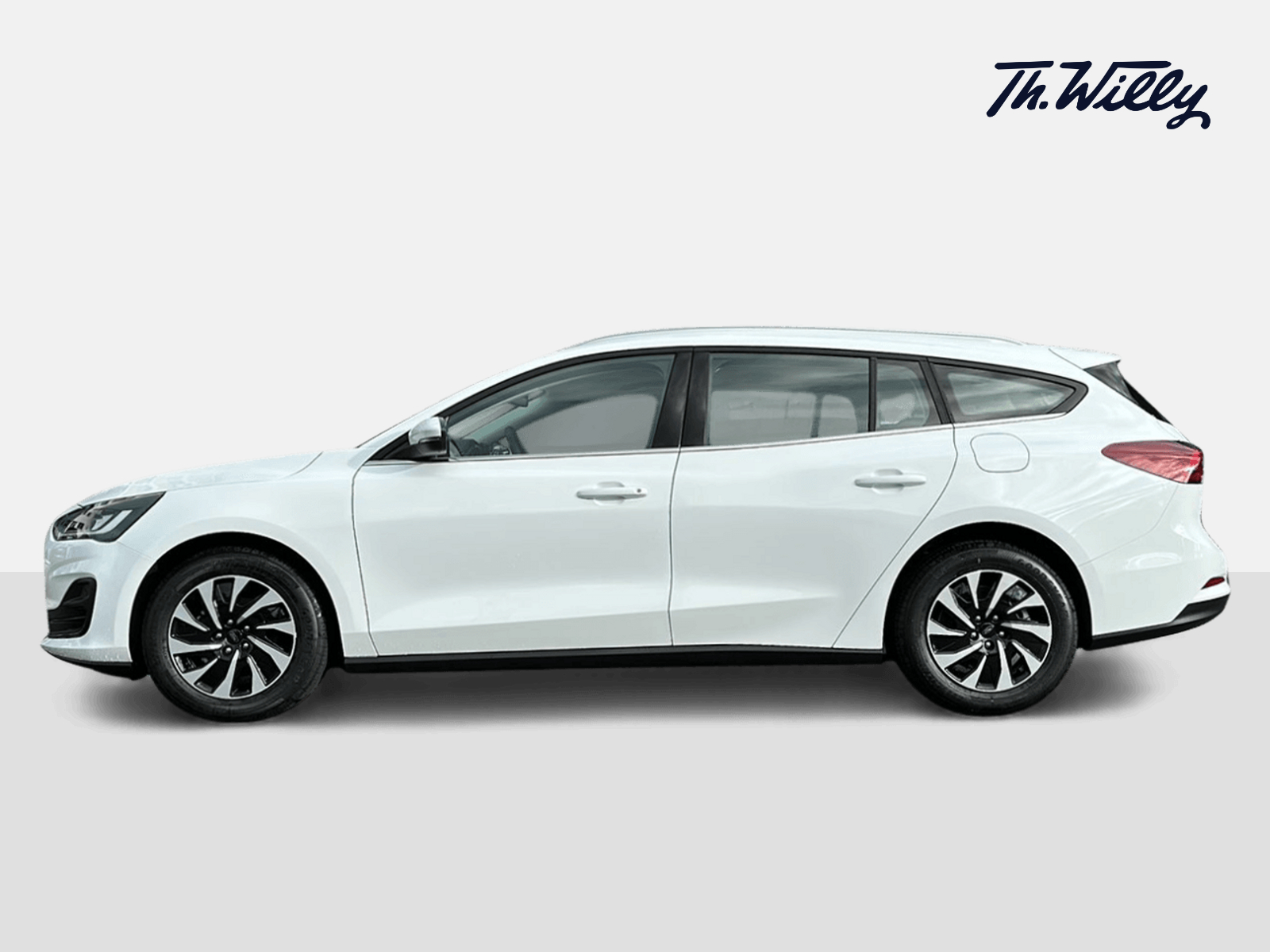 FORD Focus Station Wagon 1.0i EcoB Hybrid 125 Titanium-showroom-element-1