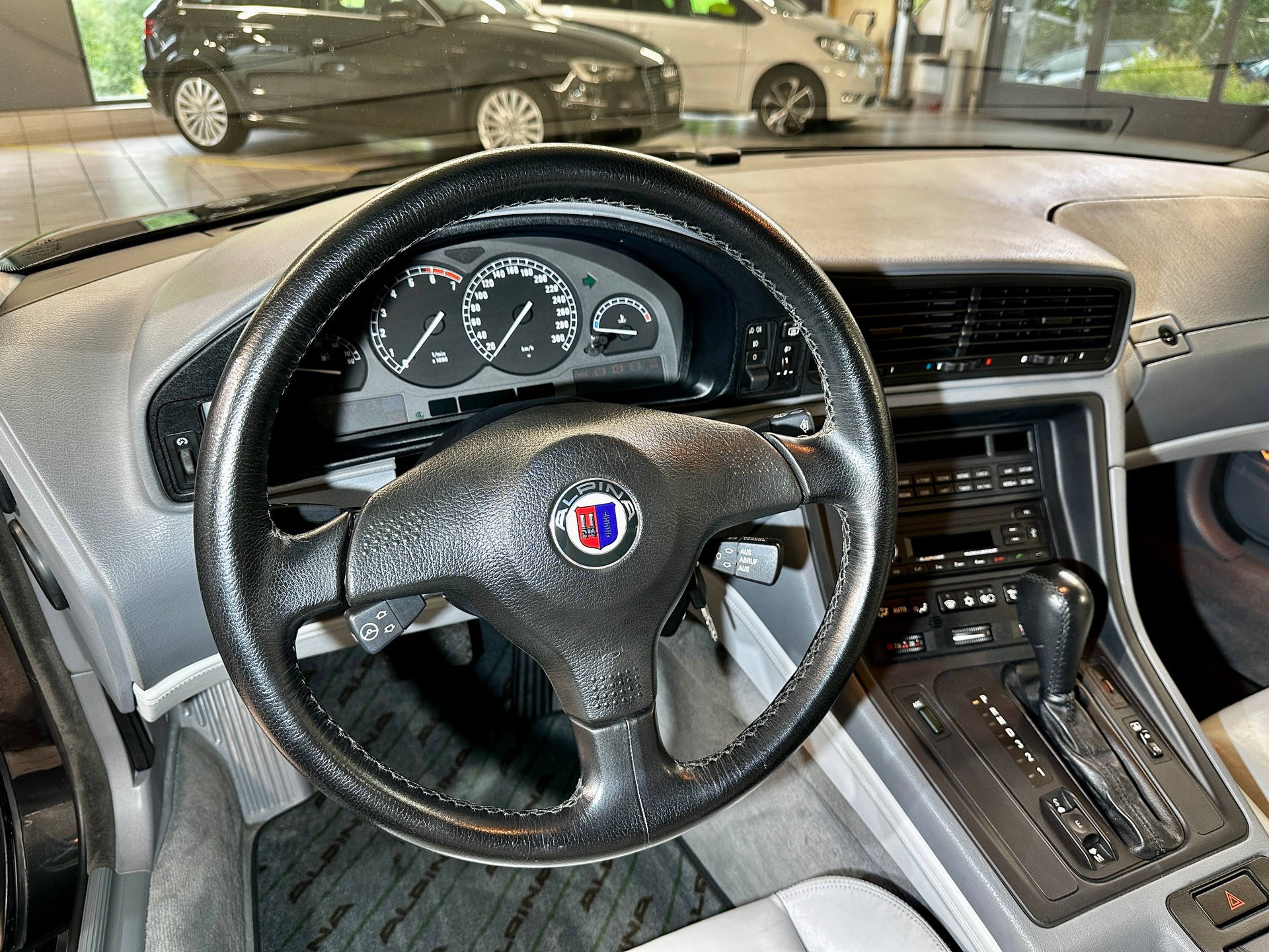 BMW ALPINA 850i A-image-19