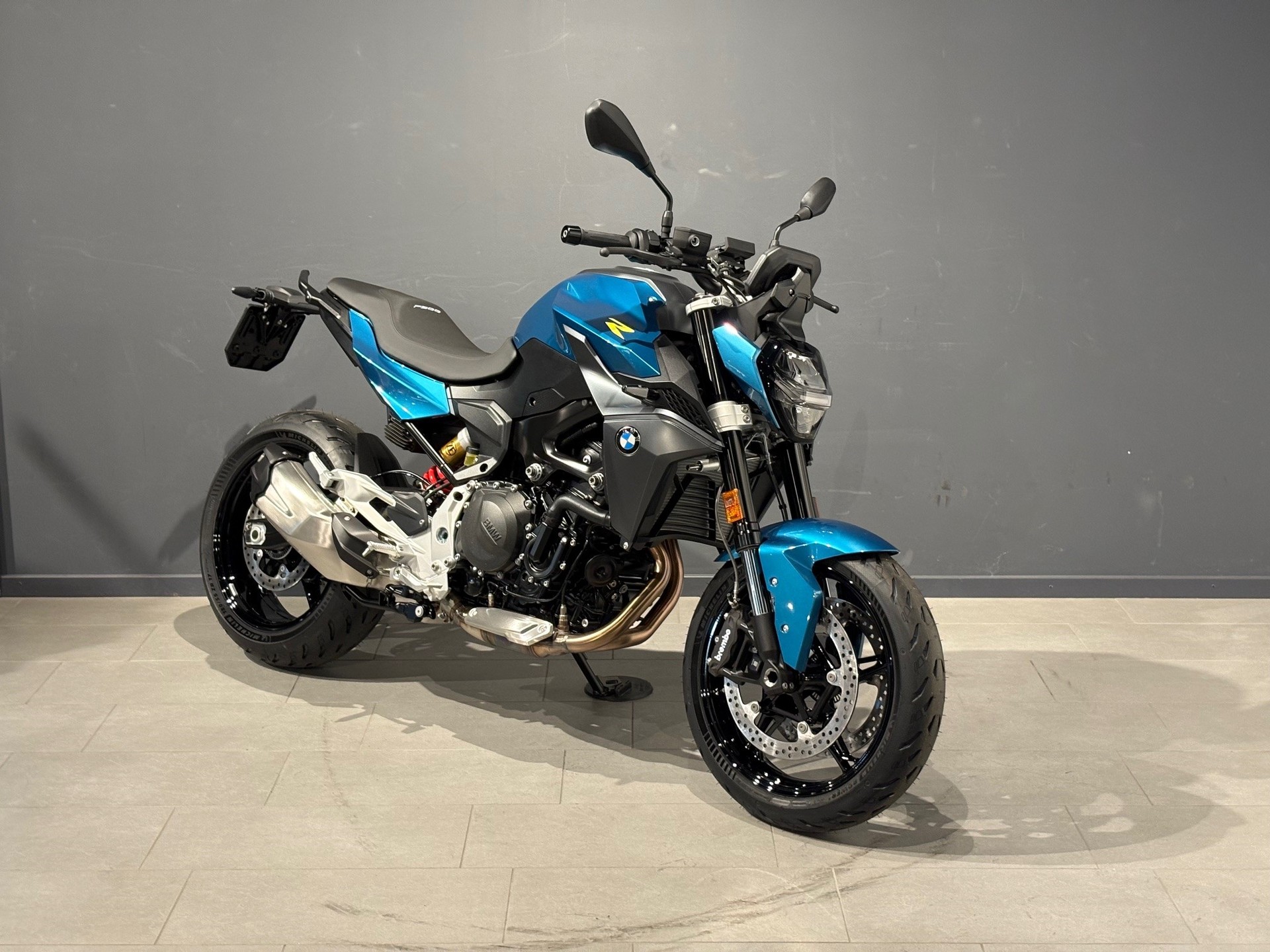 BMW F 900 R-image-1