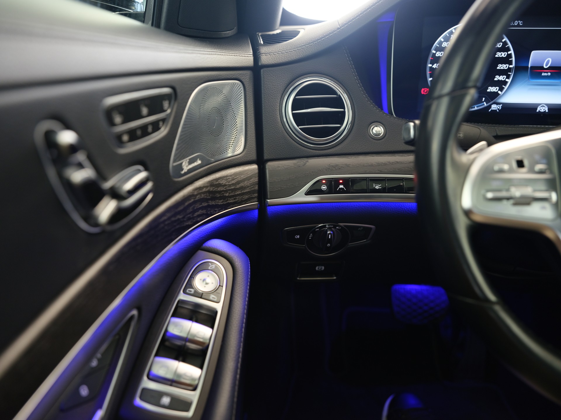 MERCEDES-BENZ S 350 d 4Matic 9G-Tronic-image-26