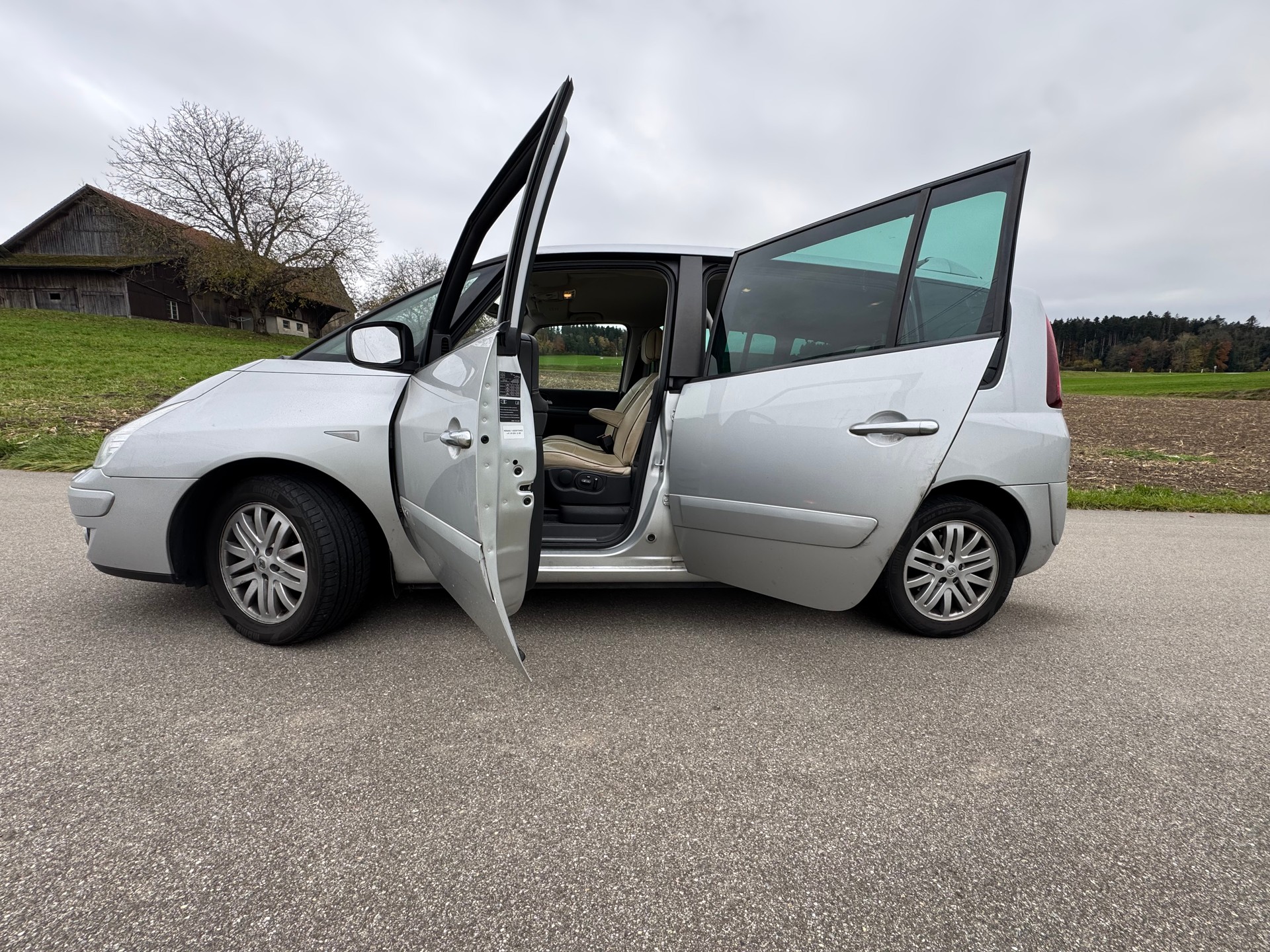 RENAULT Grand Espace 2.0 dCi Dynamique Automatic-image-5