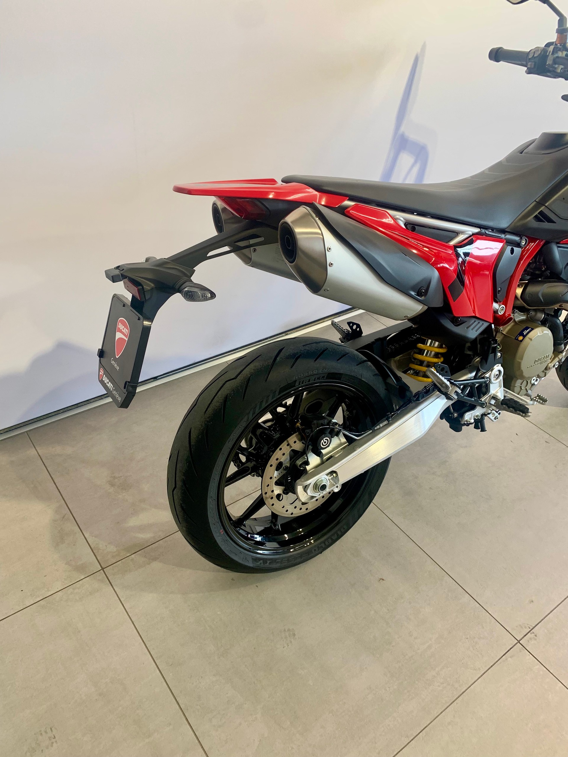 DUCATI Hypermotard 698 Mono-image-7