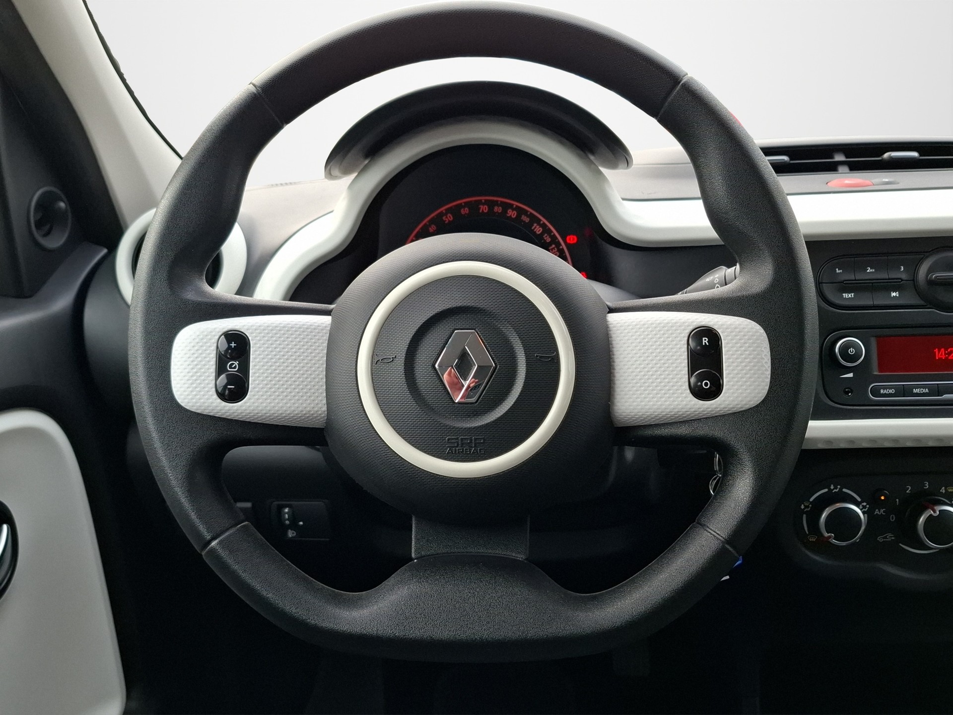 RENAULT Twingo 1.0 Intens-image-9