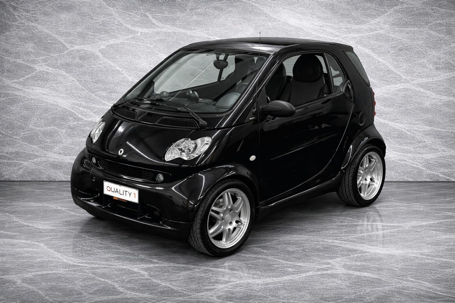 SMART fortwo brabus Xclusive 75 HP-showroom-element-1