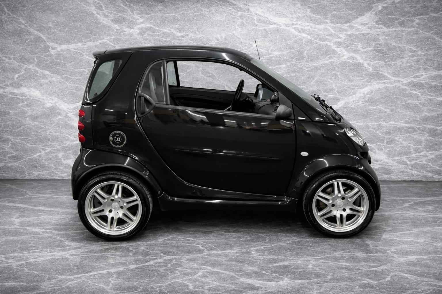 SMART fortwo brabus Xclusive 75 HP-showroom-element-2