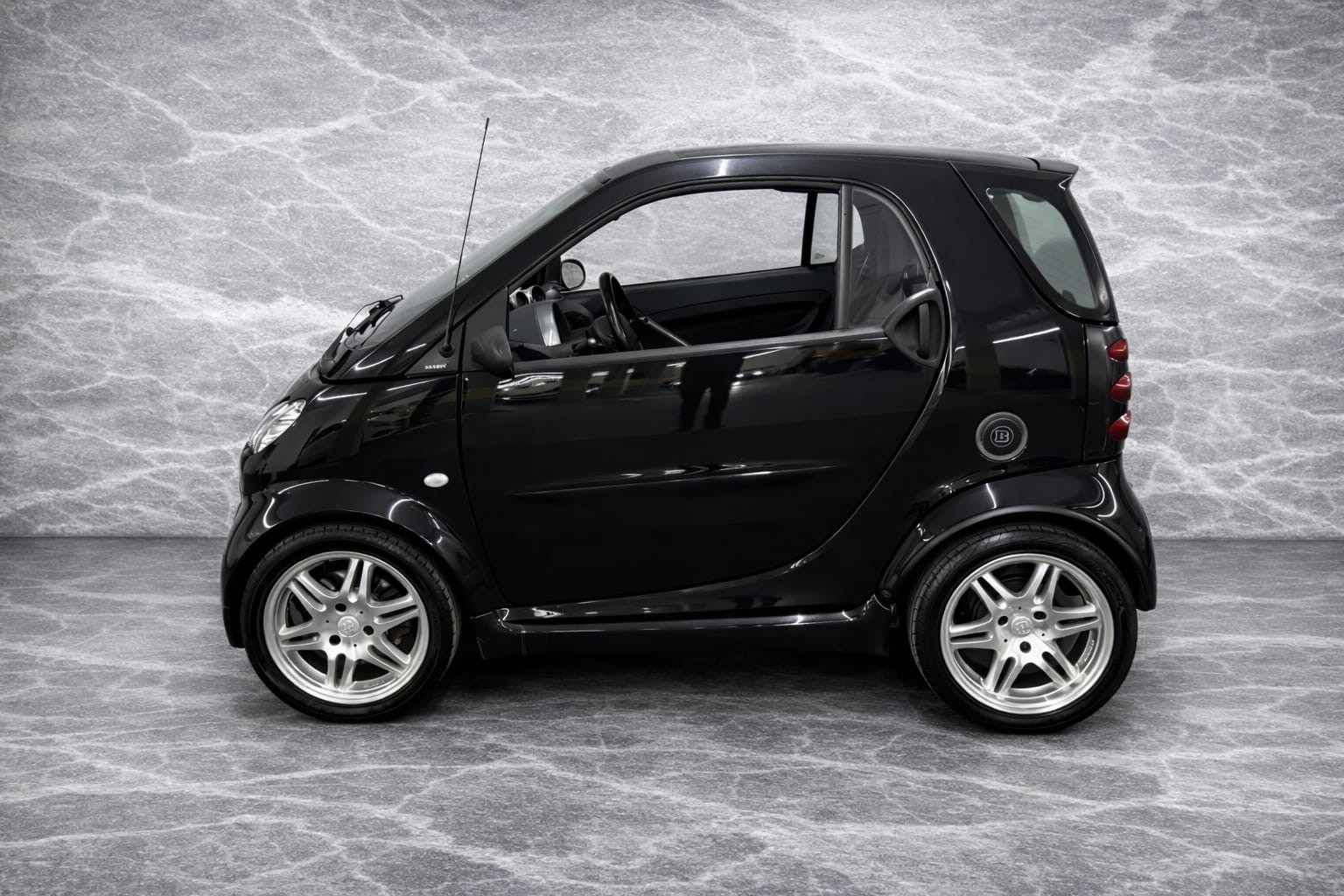 SMART fortwo brabus Xclusive 75 HP-showroom-element-3