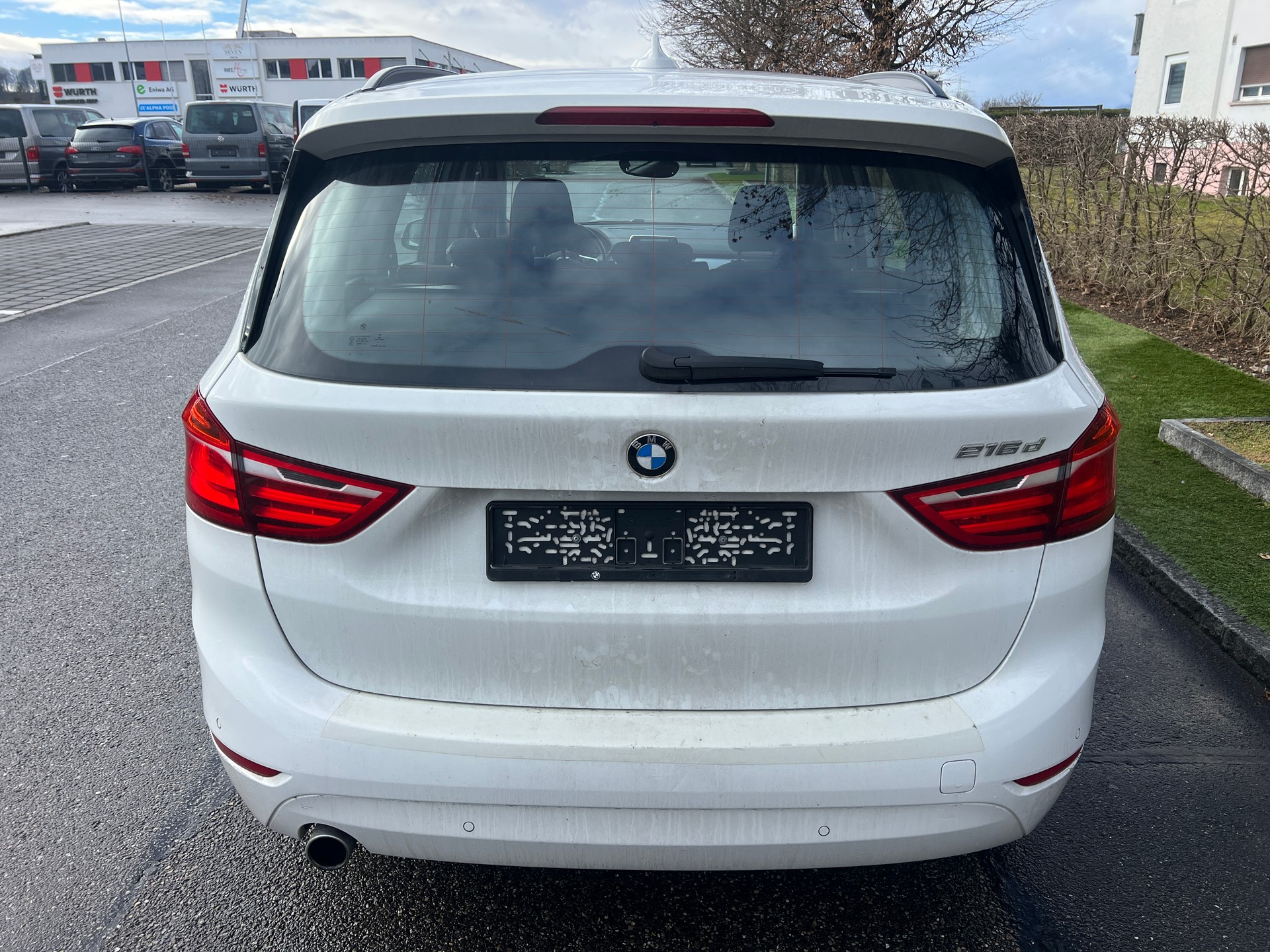 BMW 216d Gran Tourer Steptronic-image-5