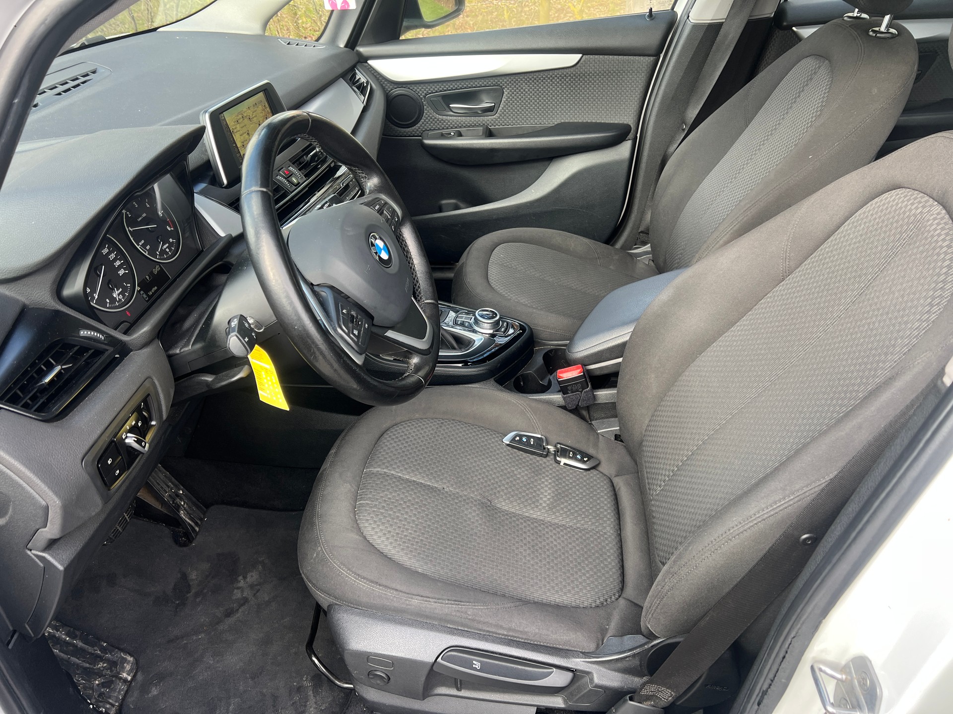 BMW 216d Gran Tourer Steptronic-image-8