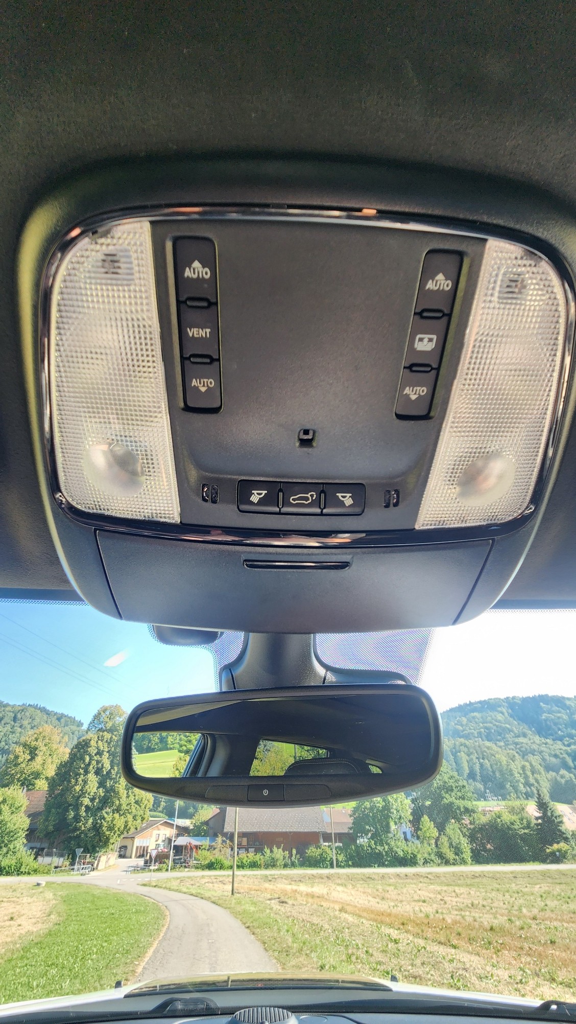 JEEP Grand Cherokee 6.2 V8 HEMI Trackhawk Automatic-image-9