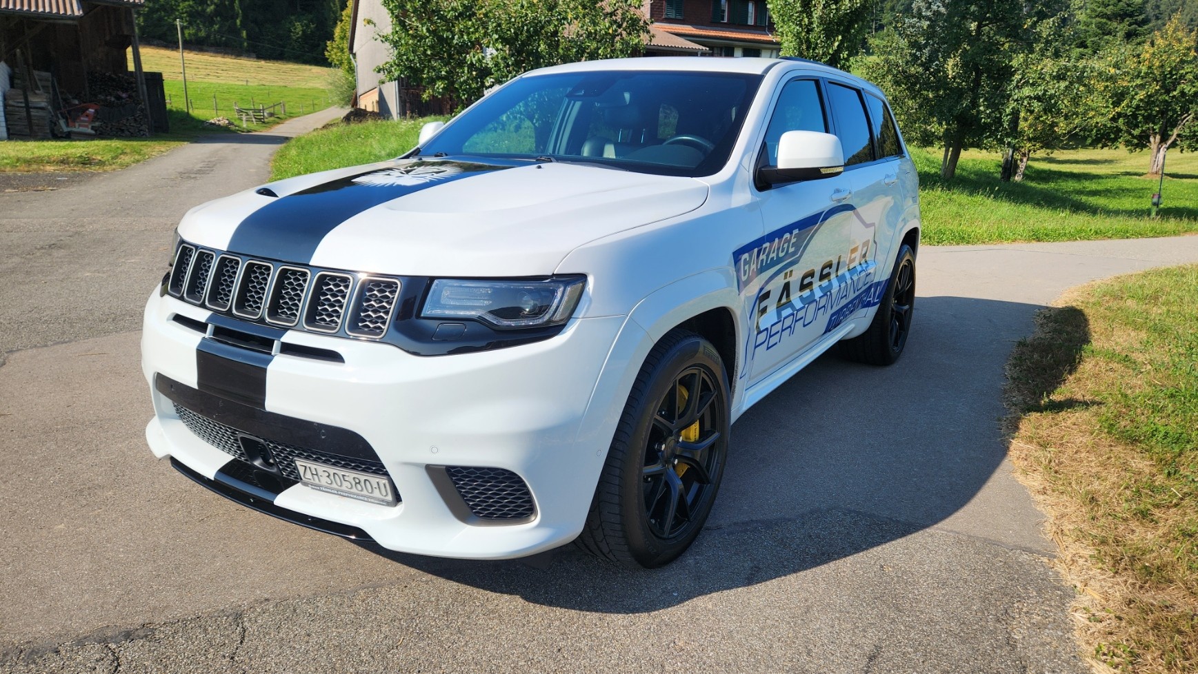 JEEP Grand Cherokee 6.2 V8 HEMI Trackhawk Automatic-image-3
