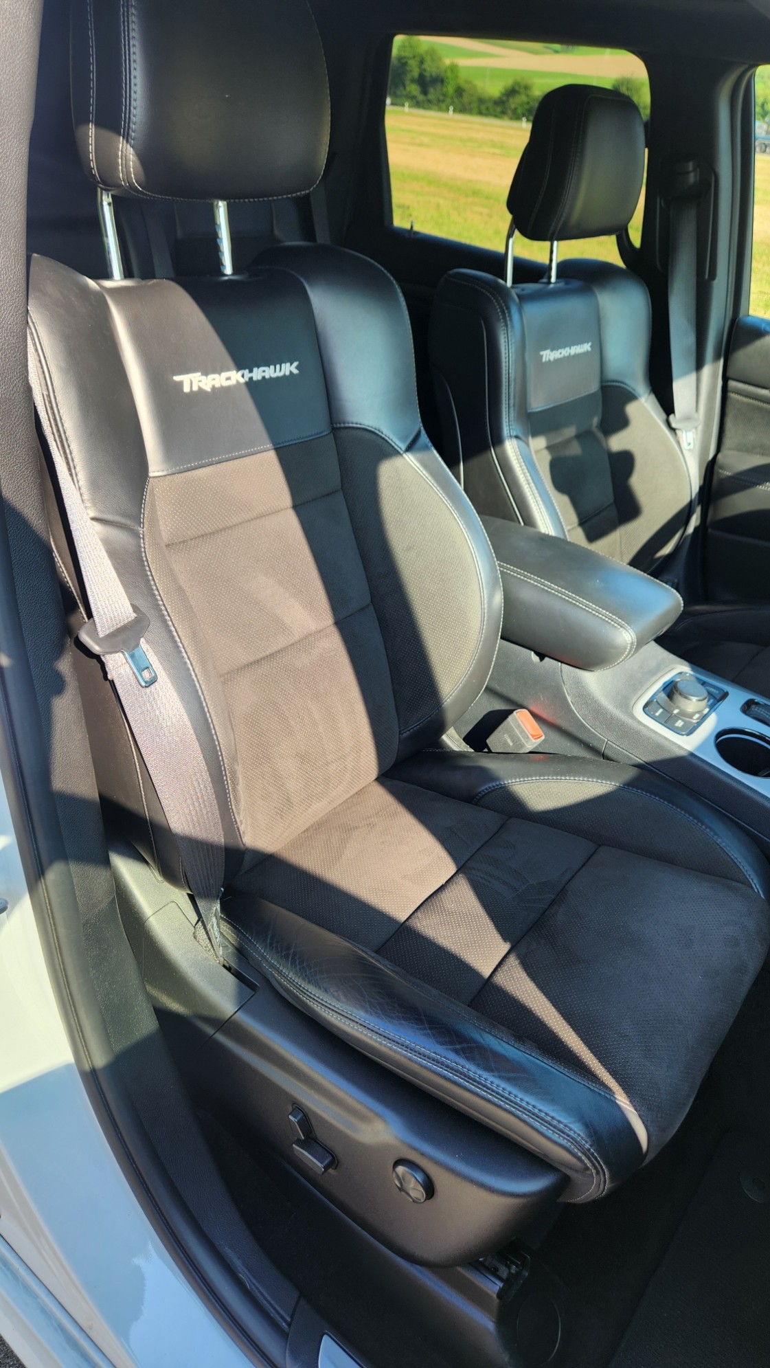 JEEP Grand Cherokee 6.2 V8 HEMI Trackhawk Automatic-image-11