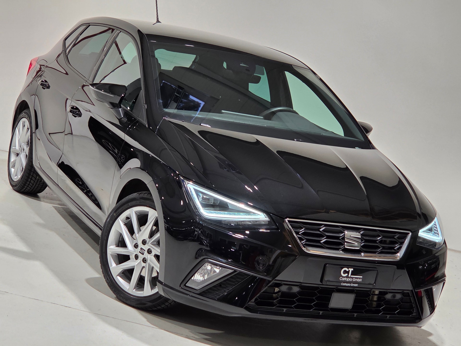 SEAT Ibiza 1.0 EcoTSI Hola FR DSG-image-23
