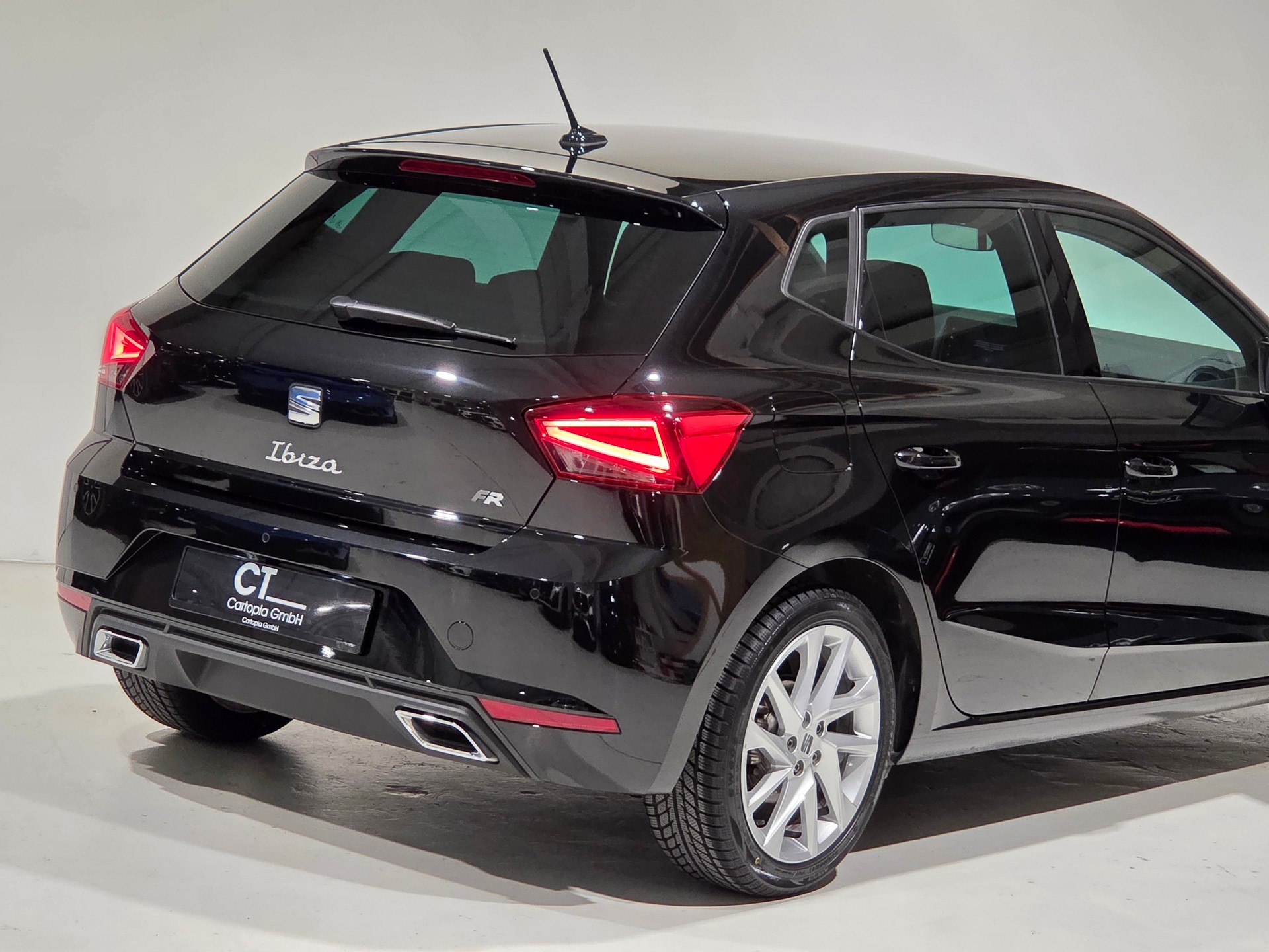 SEAT Ibiza 1.0 EcoTSI Hola FR DSG-image-26