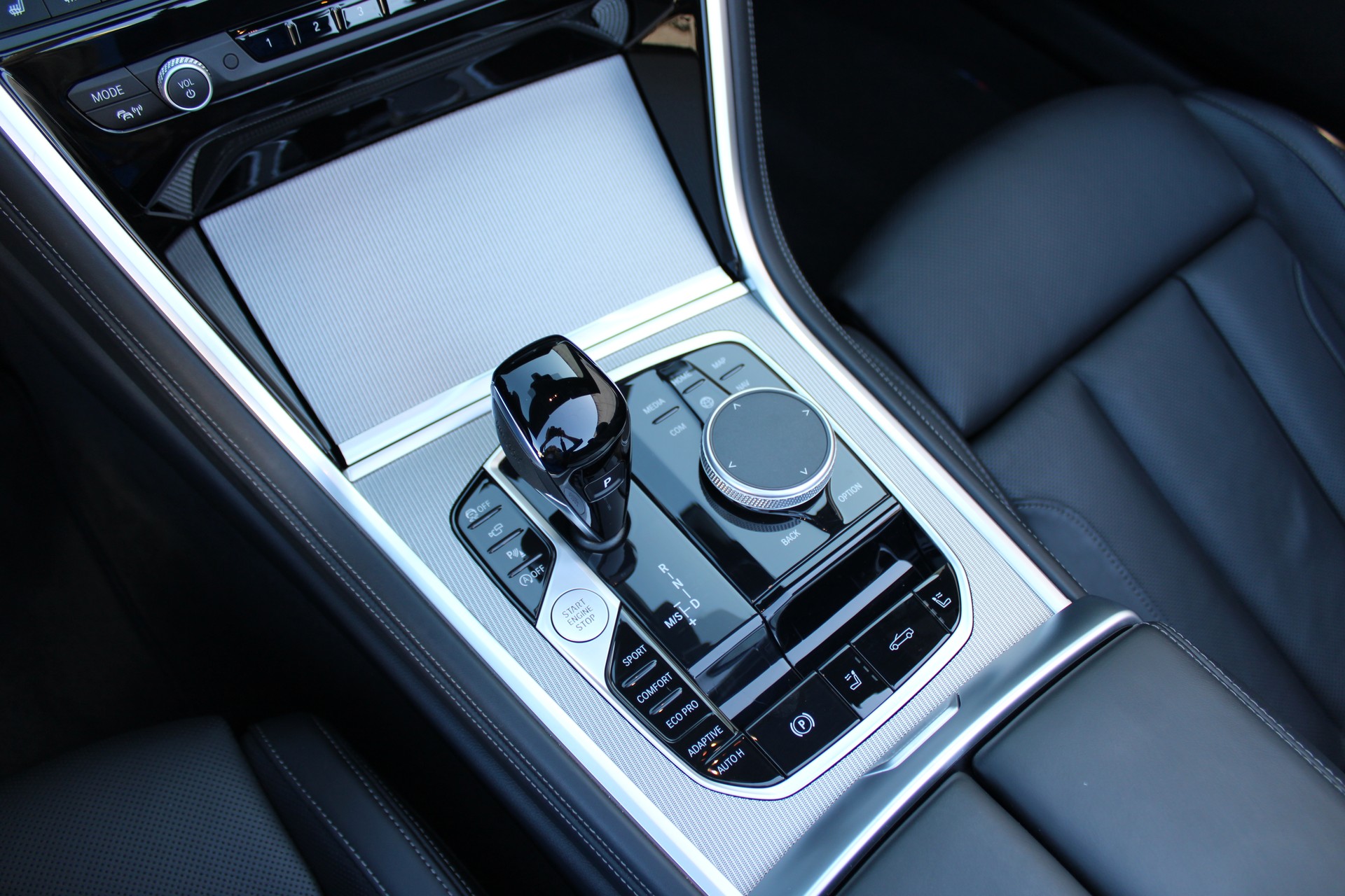 BMW 840i xDrive M Sport Pro-image-13