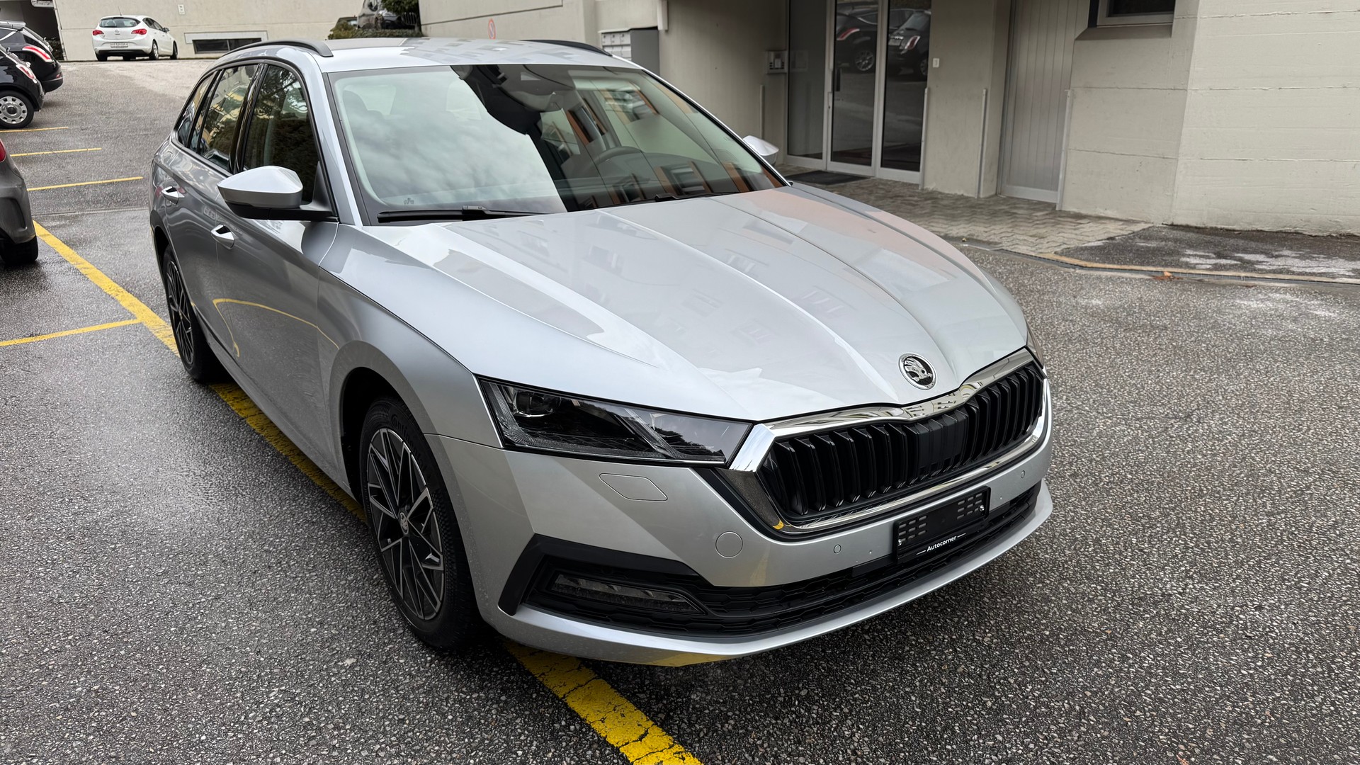 SKODA Octavia Combi 2.0 TDI DSG Ambition 4x4-image-3