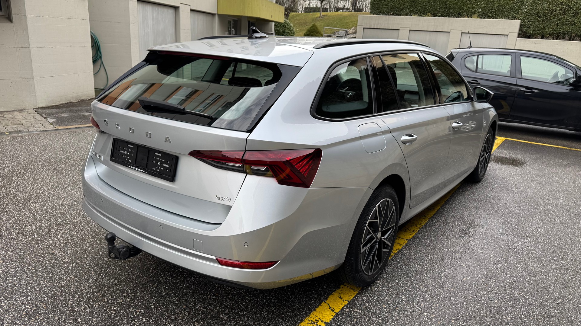 SKODA Octavia Combi 2.0 TDI DSG Ambition 4x4-image-6
