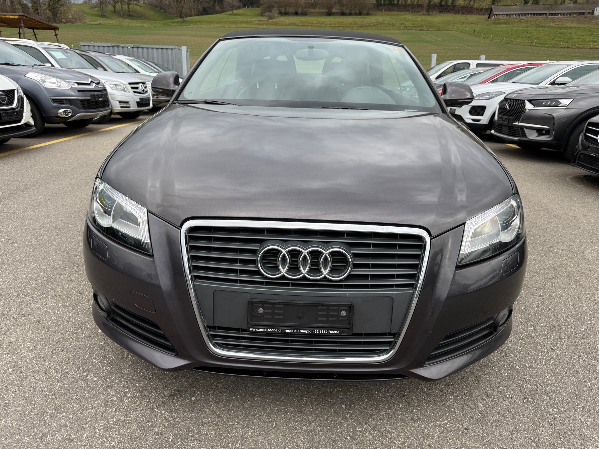 AUDI A3 Cabriolet 1.8 TFSI Ambition S-tronic-image-4
