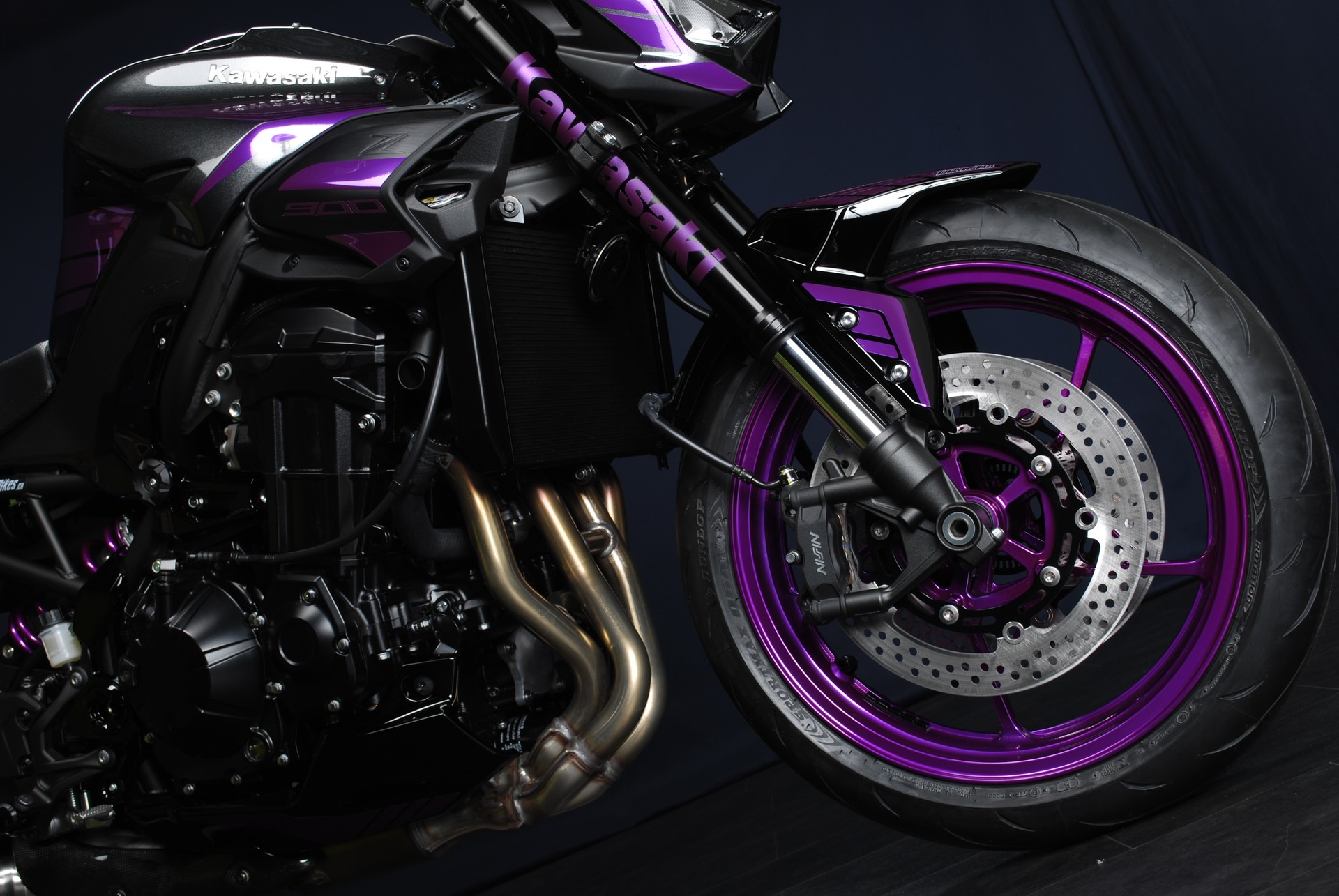 KAWASAKI Z 900 (70kW) MY26 - Sonderumbau Teilfoliert-image-5