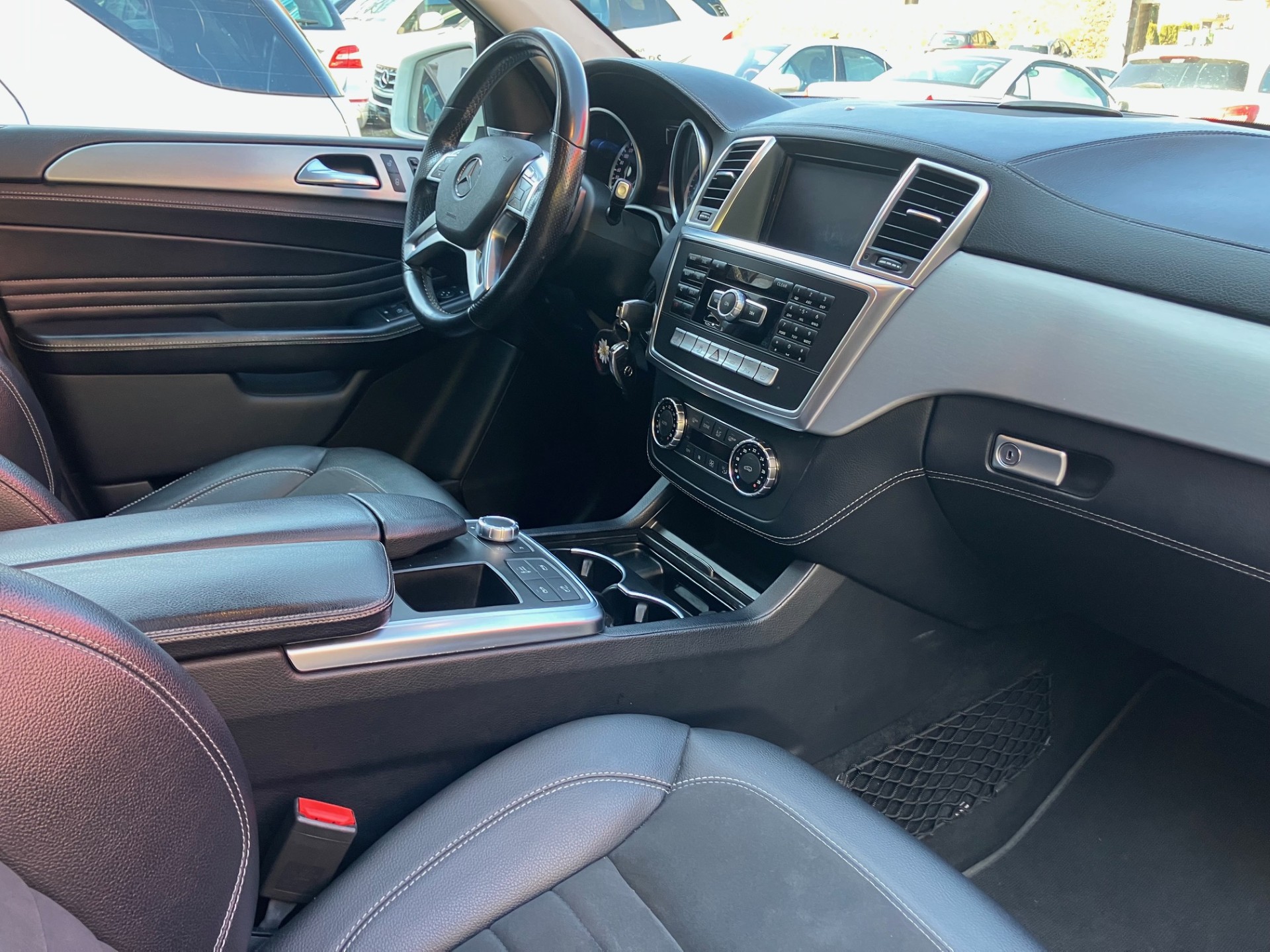 MERCEDES-BENZ ML 350 BlueTEC 4Matic 7G-Tronic-image-8